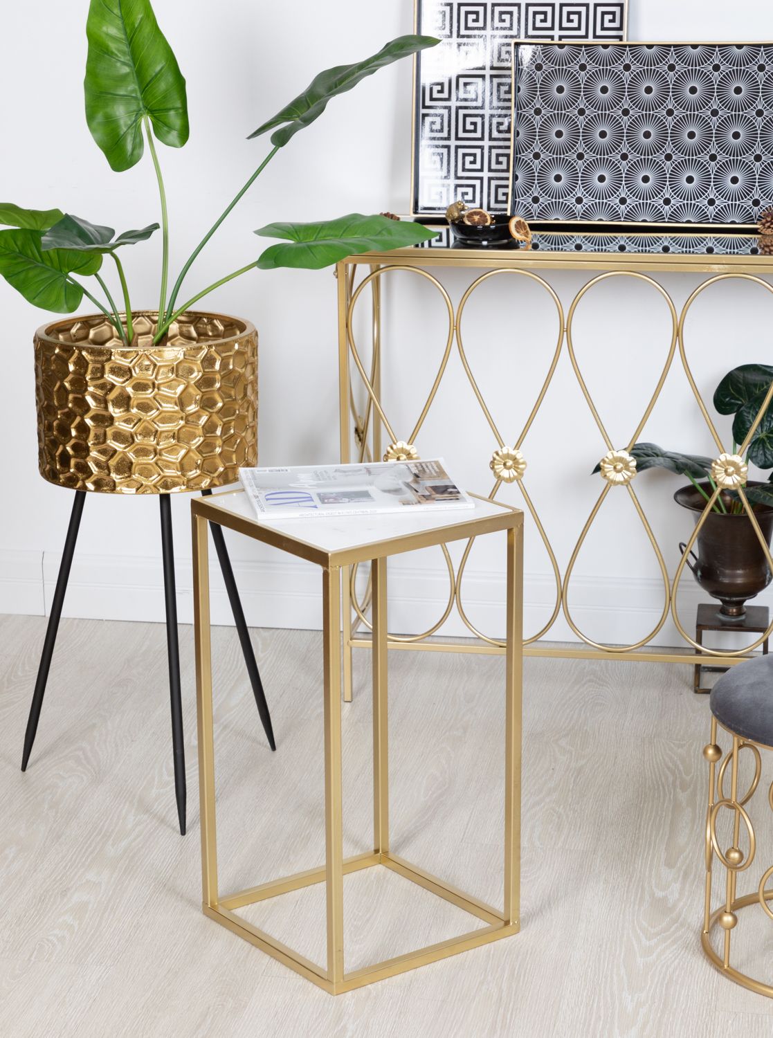 Столик приставной с белым мрамором Glasar 54-106