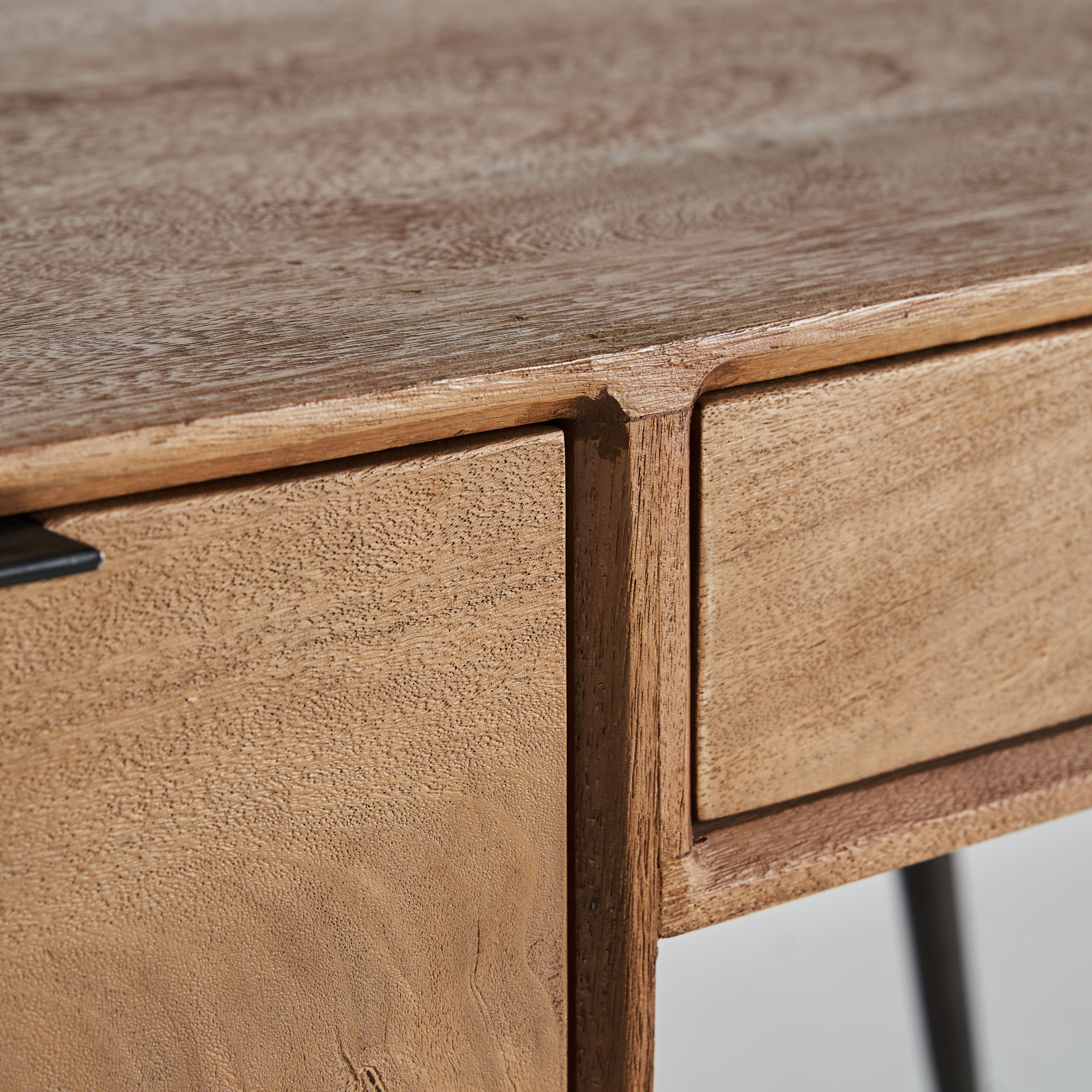 Письменный стол SERED Vical