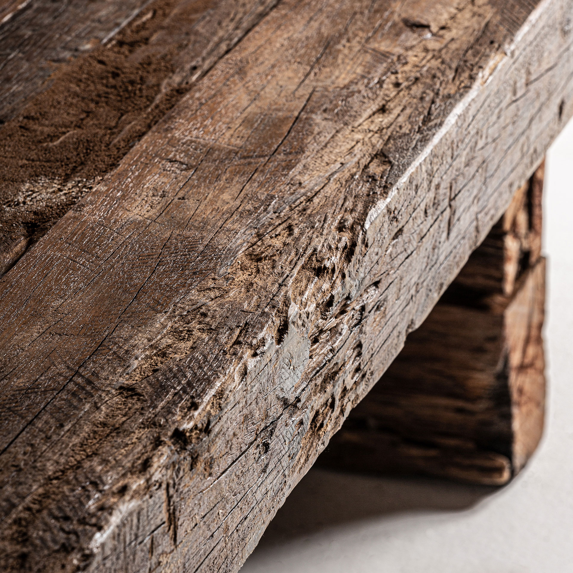 Журнальный столик SLIVEN Vical