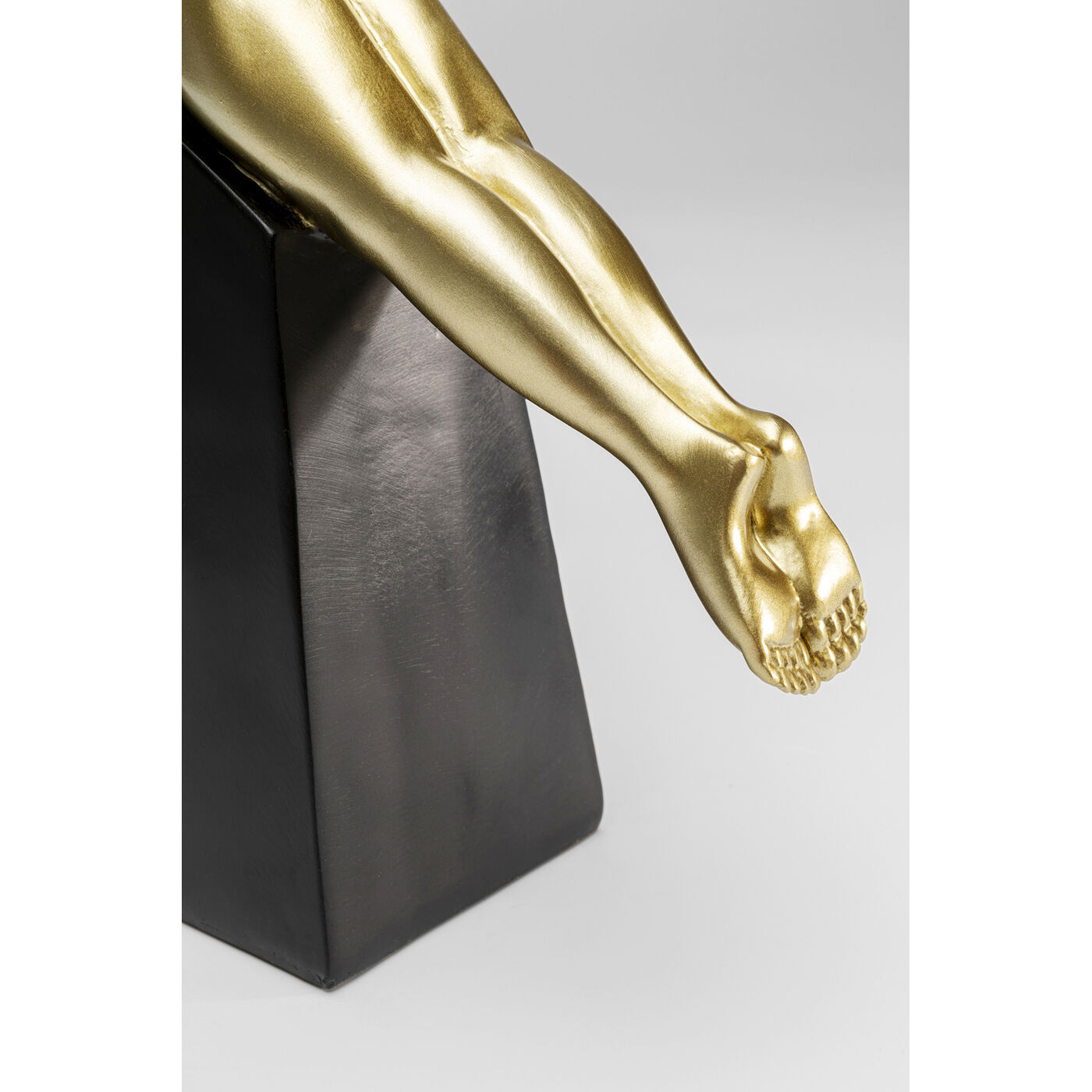 Фигура декоративная Jumper Gold 37cm KARE 56721