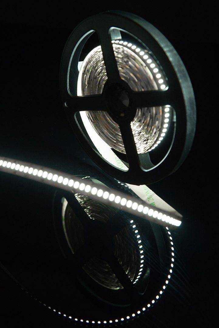 Лента светодиодная SWG SWG4240-12-24-W-M