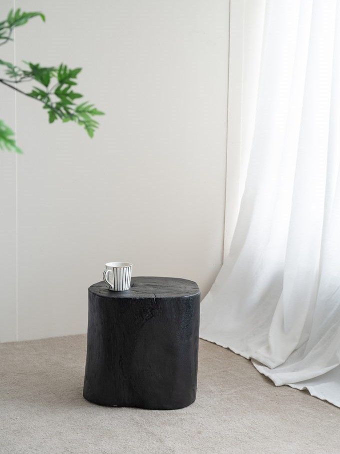 Столик акцентный из дерева суара Glasar 72309-BLAC