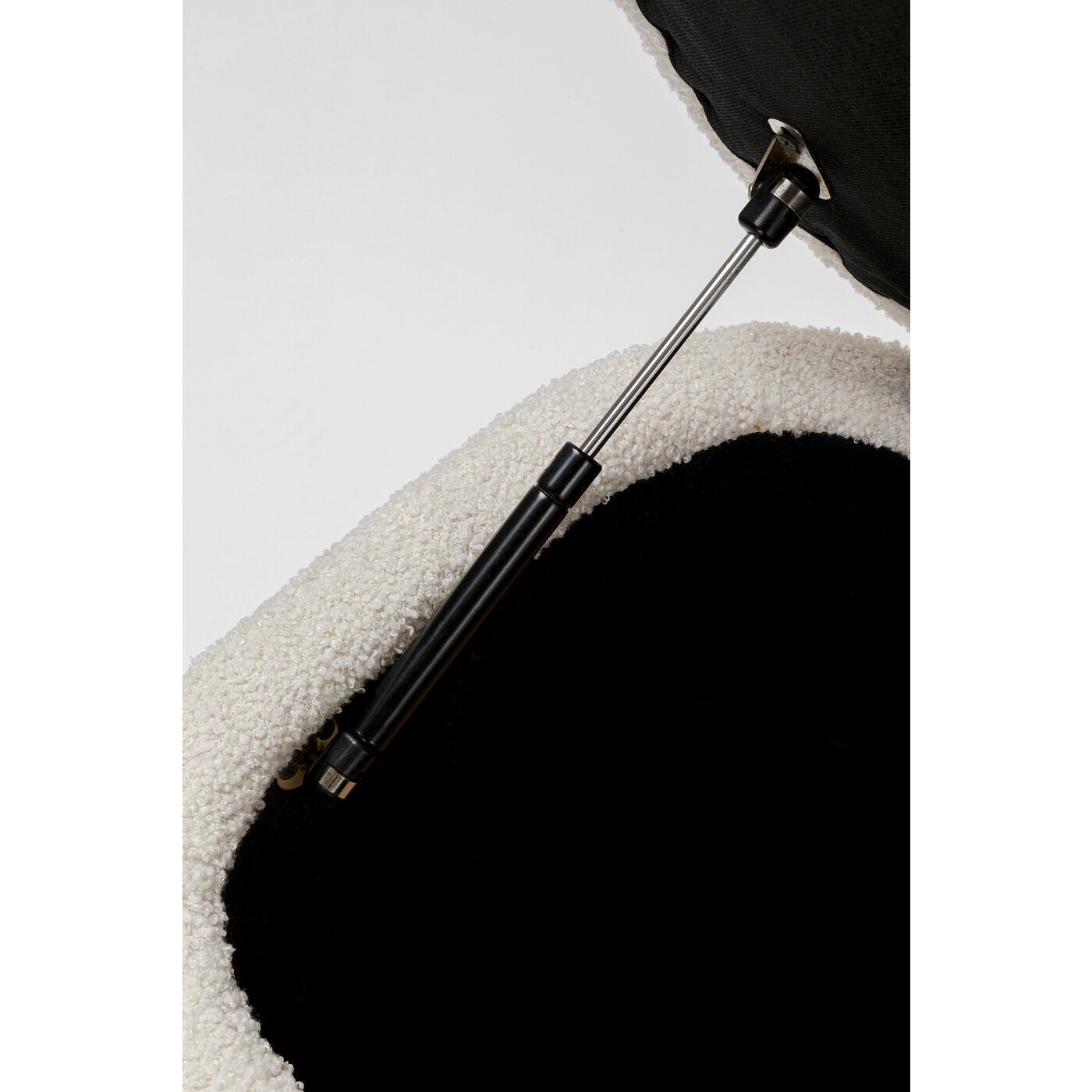 Скамья с ящиком KARE Rico 86925