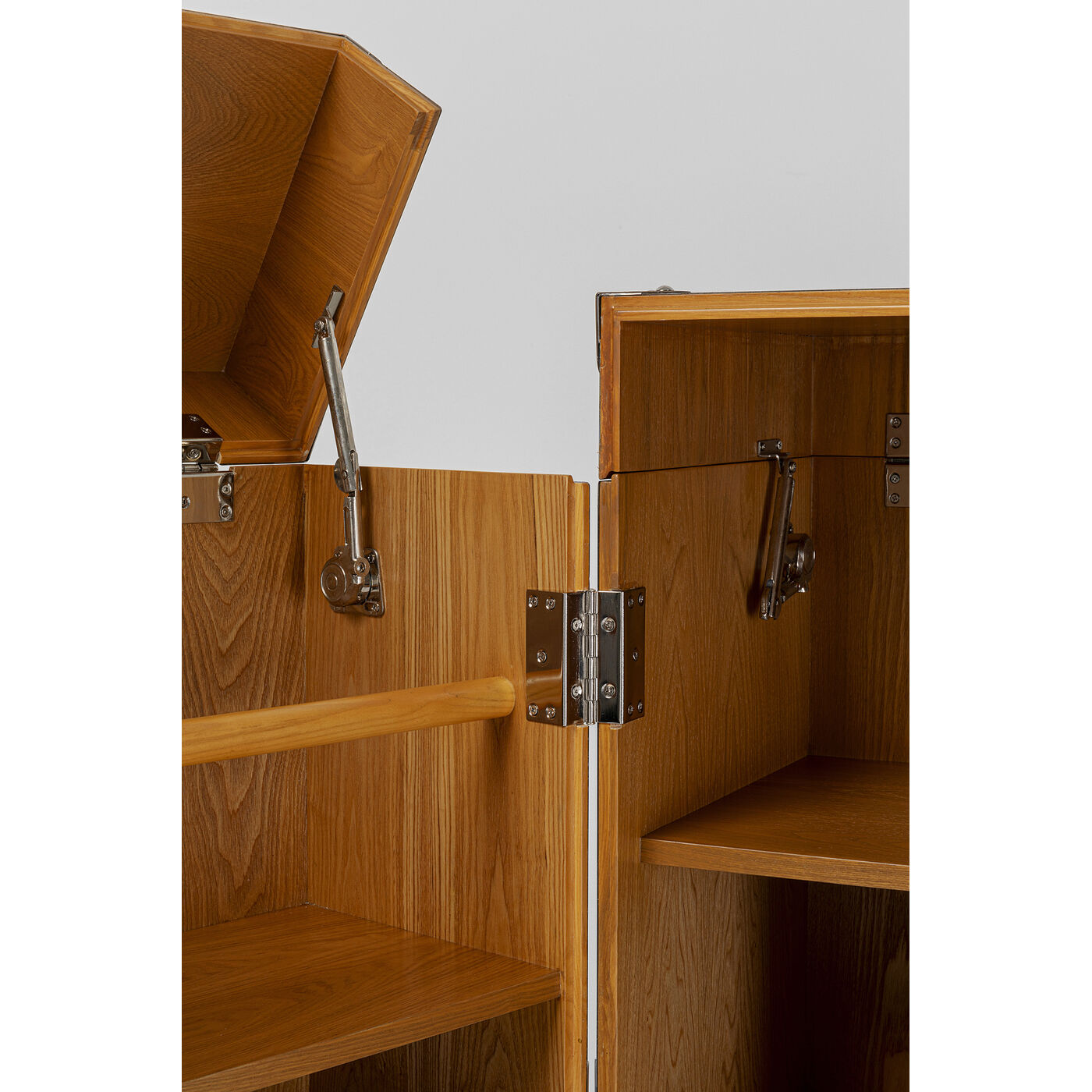 Барный шкаф Venezia Silver KARE 87621