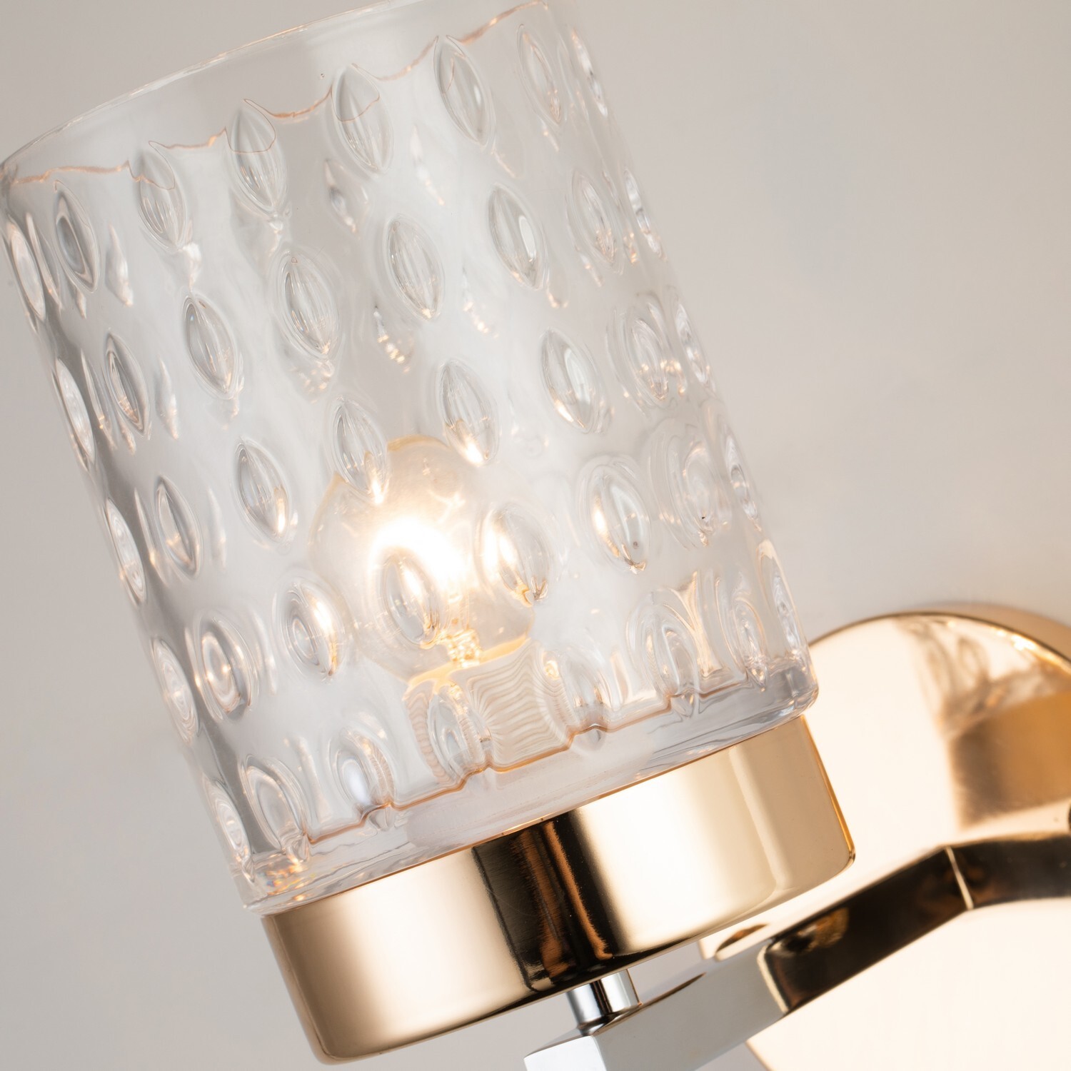 Настенный светильник Favourite 2710-1W