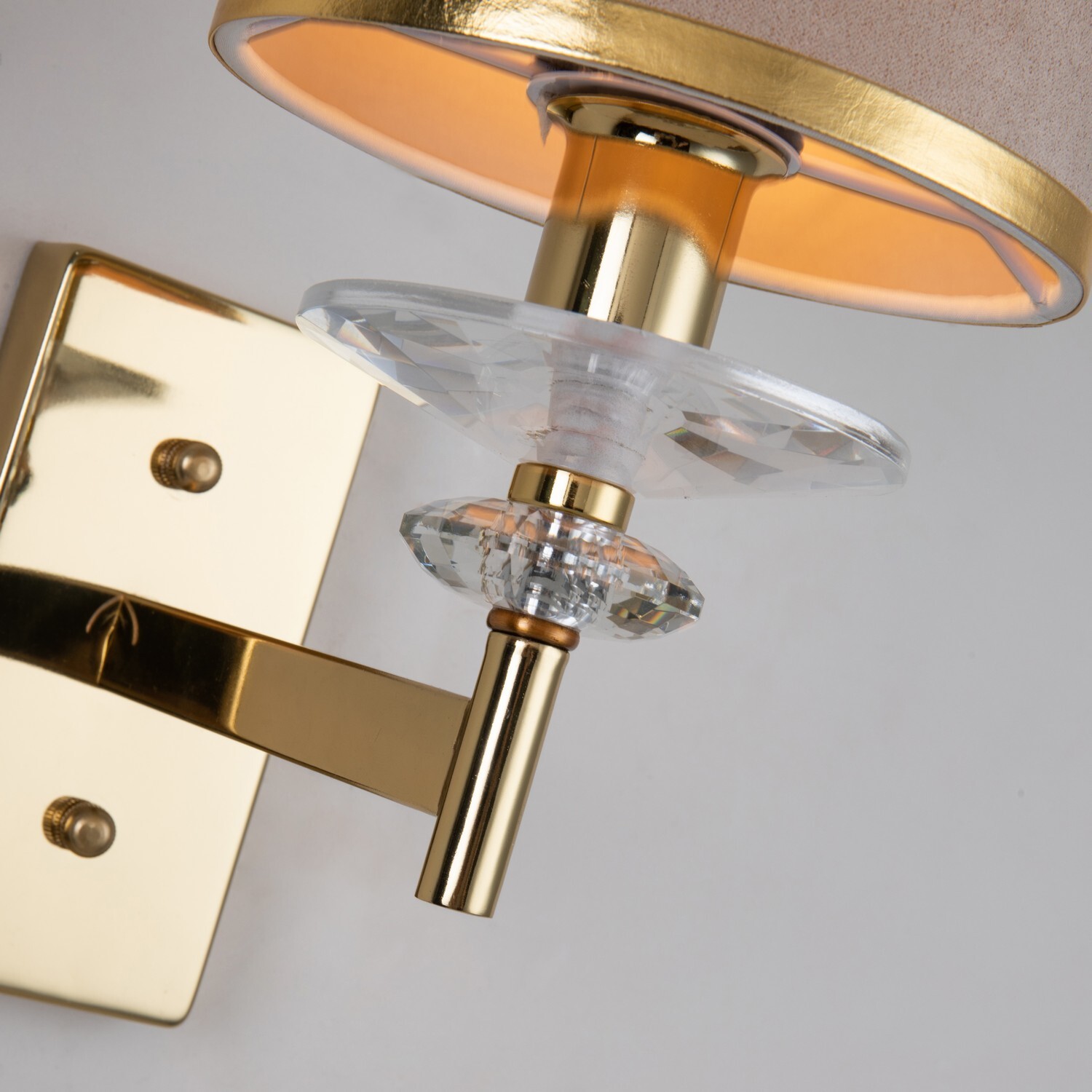 Настенный светильник Favourite 2689-1W