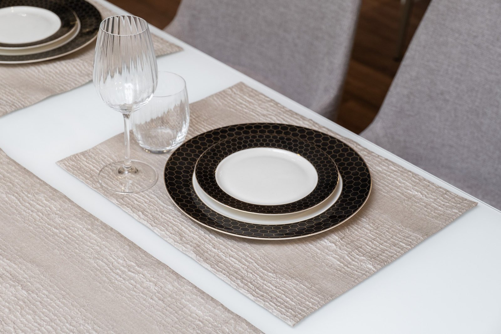 Набор для сервировки стола Manson дорожка 50х180см и две салфетки 33х45см Garda Decor 121GD-12134