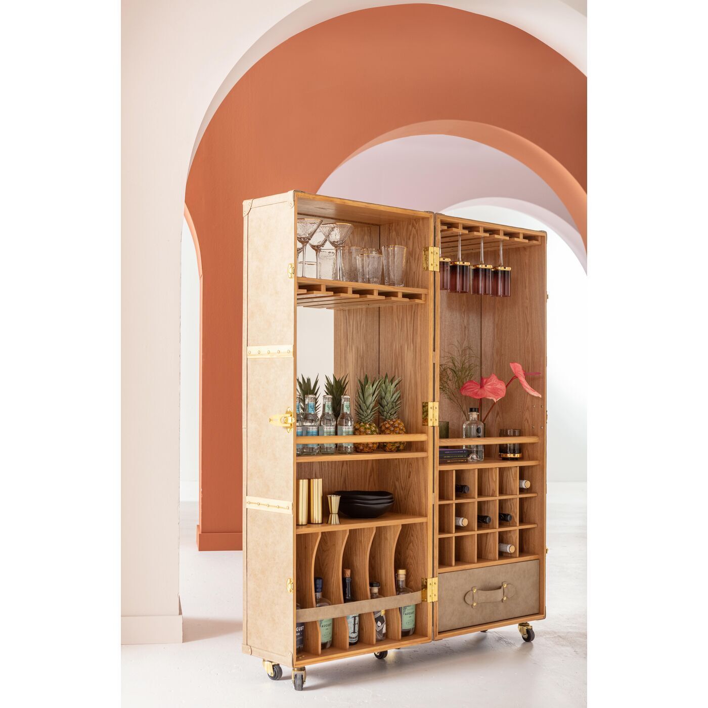 Шкаф барный KARE Venice 87201