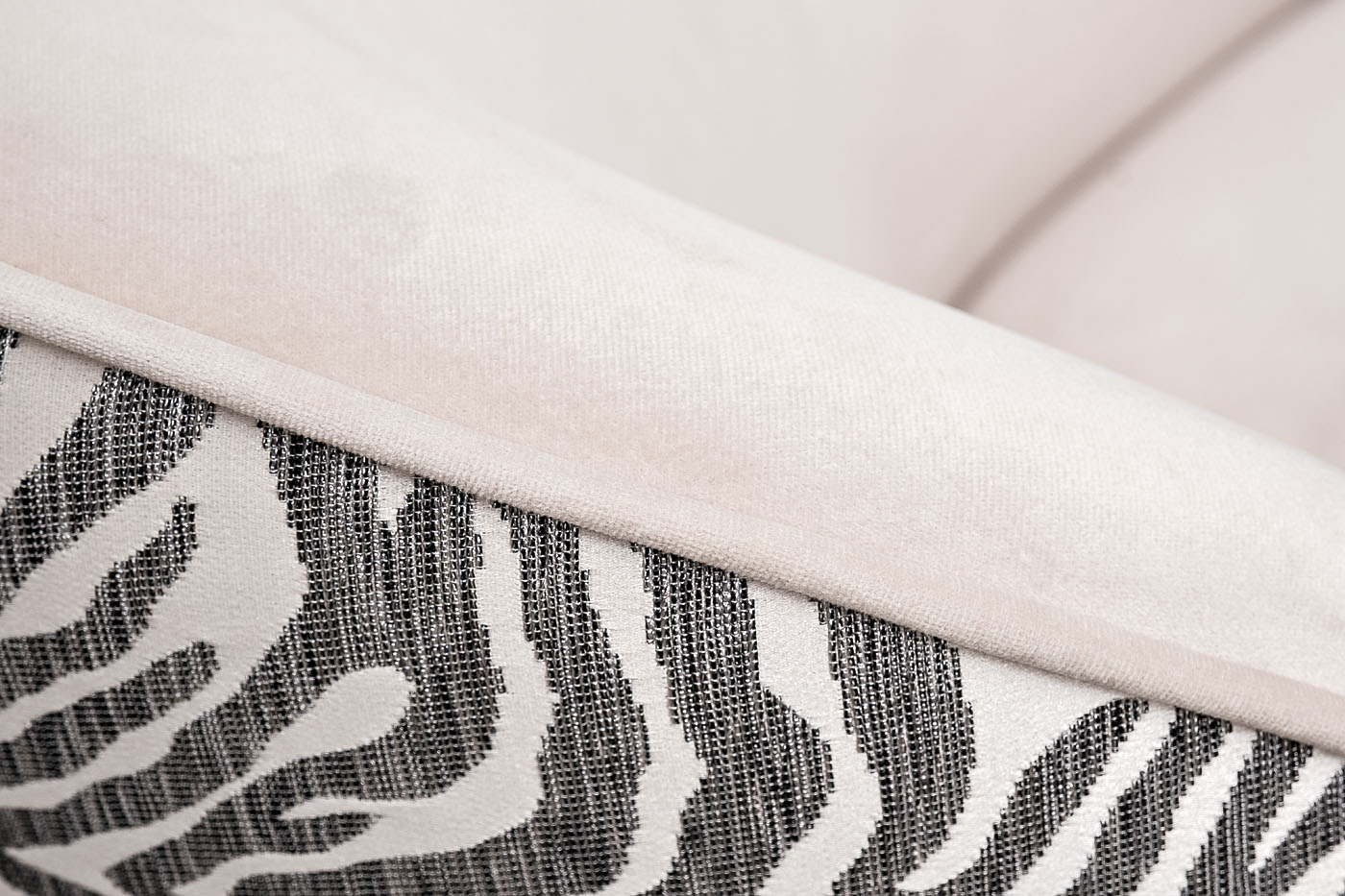 Кресло Capri Basic бежевое с принтом Garda Decor CAPRI BASIC-2K-Colt002+Ana Beg