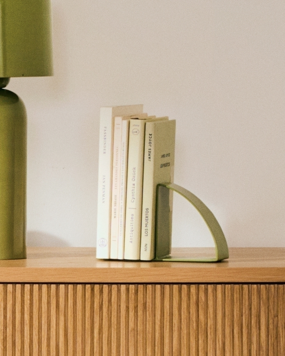 Настольная лампа Monze из зеленого металла La Forma (ex Julia Grup)