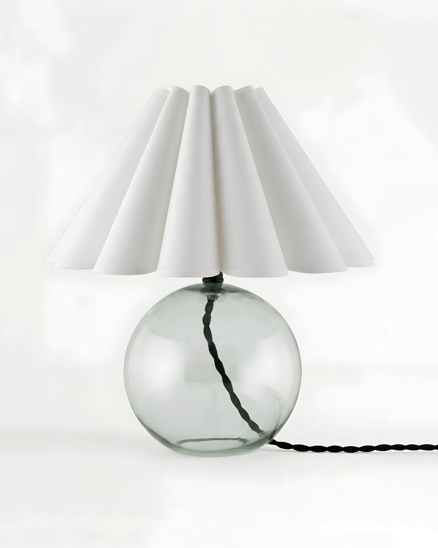 Светло-зеленая лампа Джудит Louvre Home P3193TB