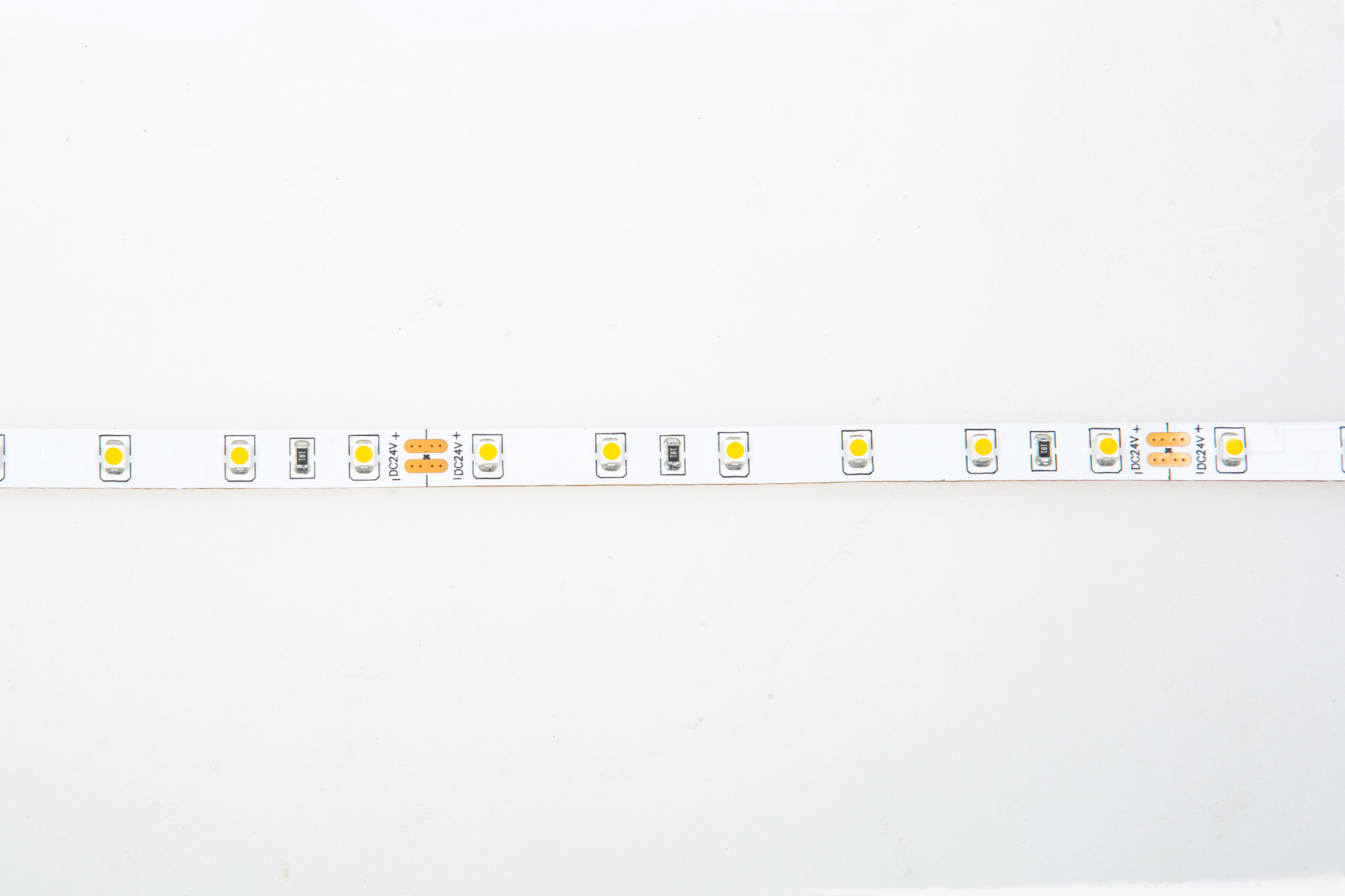 Светодиодная лента Donolux DN18321WWRA95