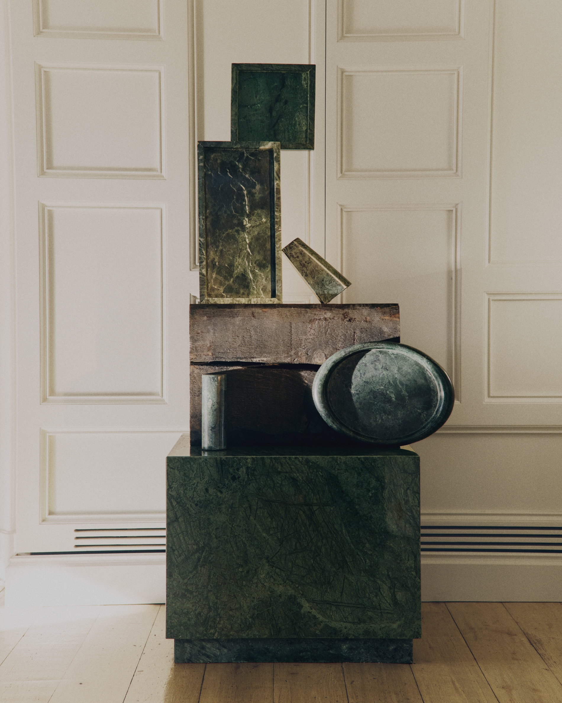 Поднос Serela из зеленого мрамора 35 x 18 см La Forma 437026