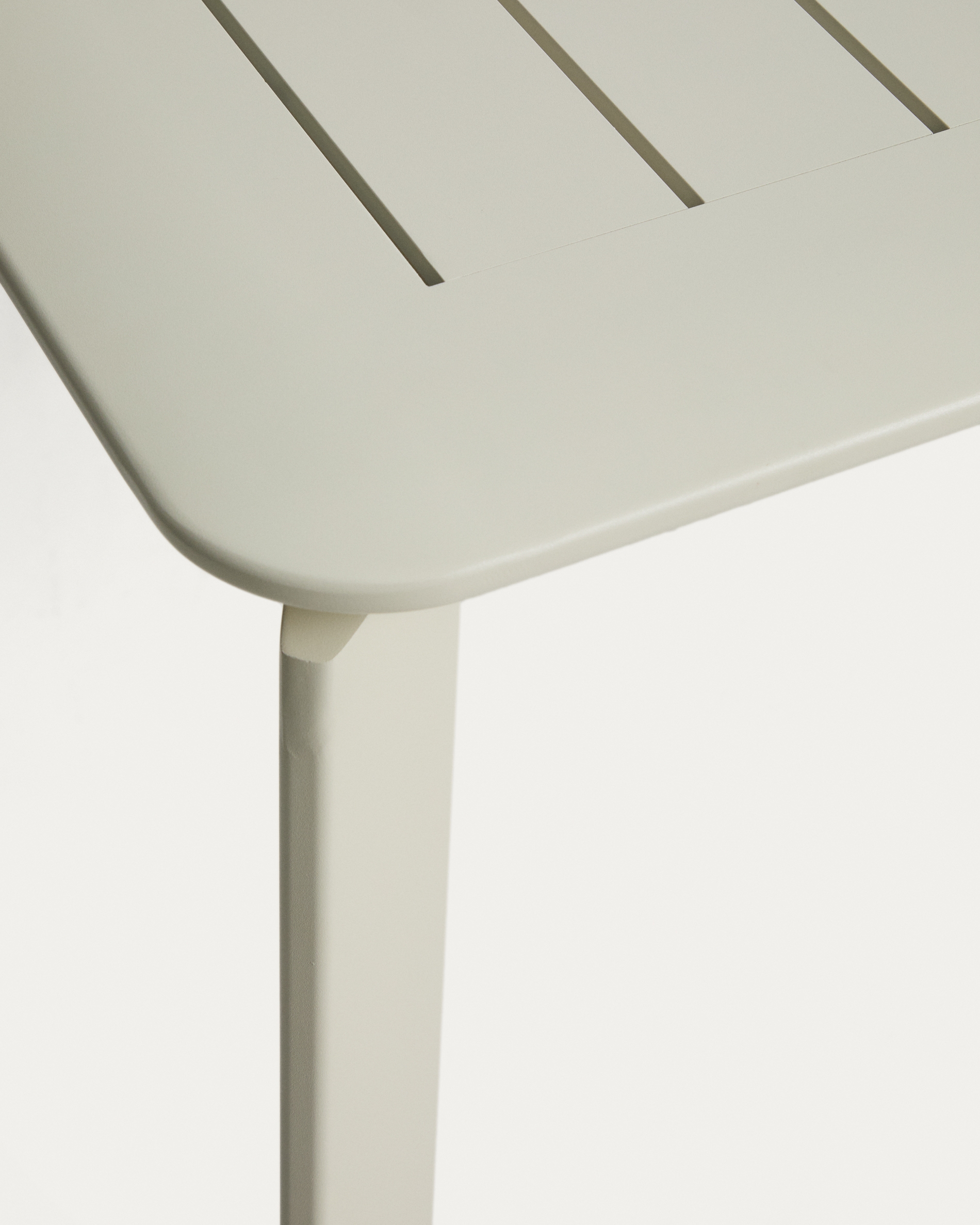 Раздвижной уличный стол Brela из алюминия цвета экрю 205(287) x 100 см La Forma 482584