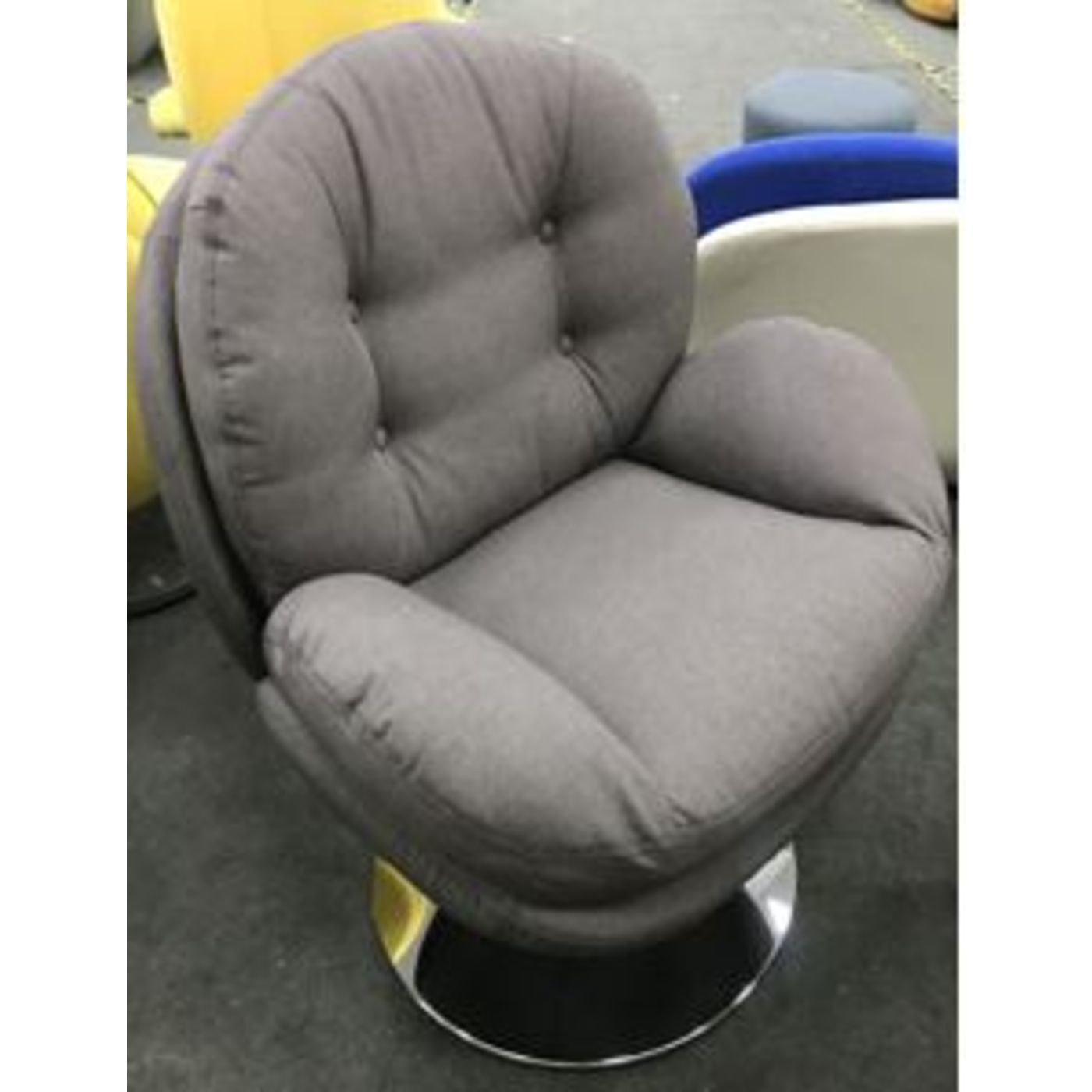 Кресло вращающееся Queens Cosy 85527 KARE