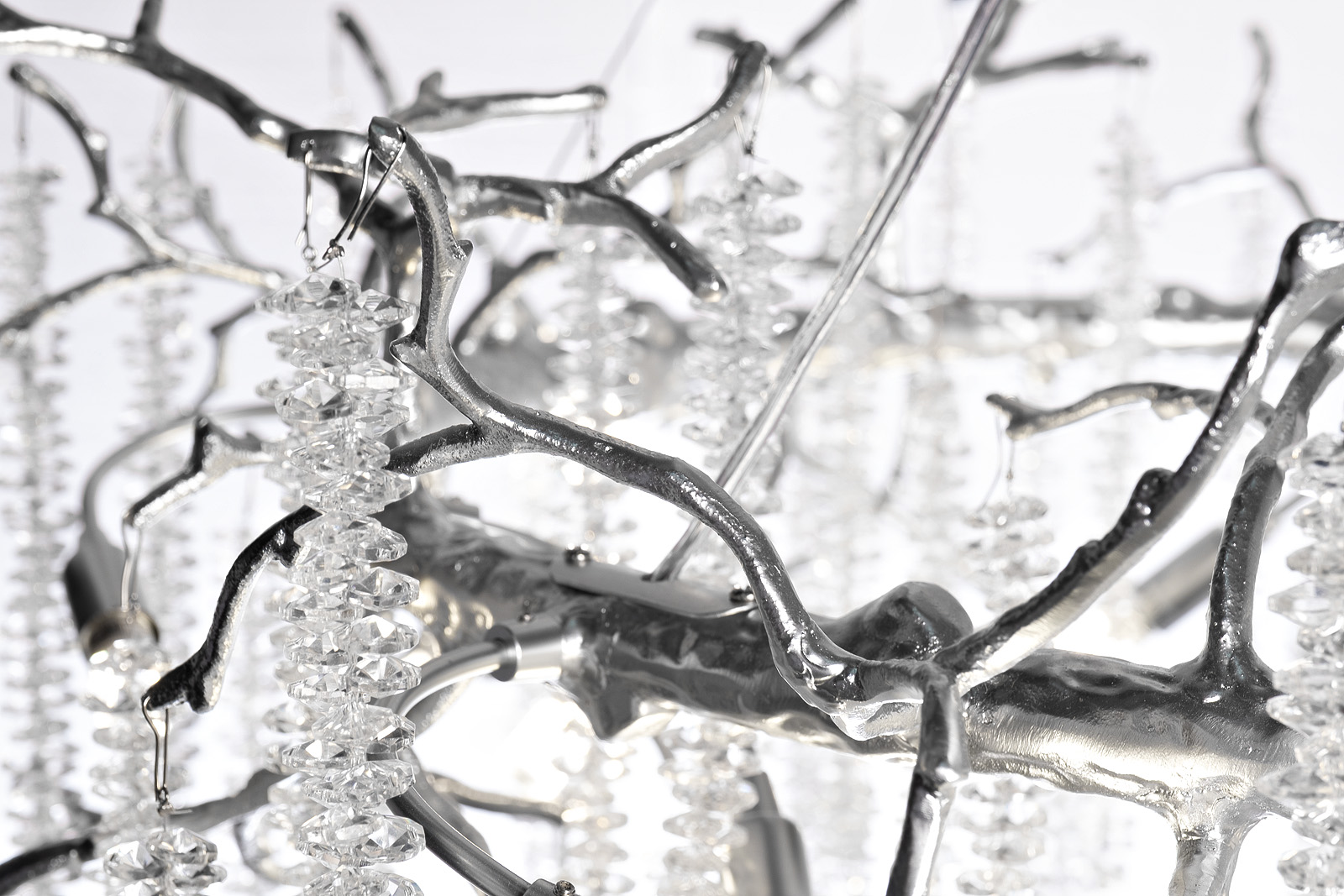 Люстра со стеклянными подвесками цвет серебро Garda Decor 86-70628