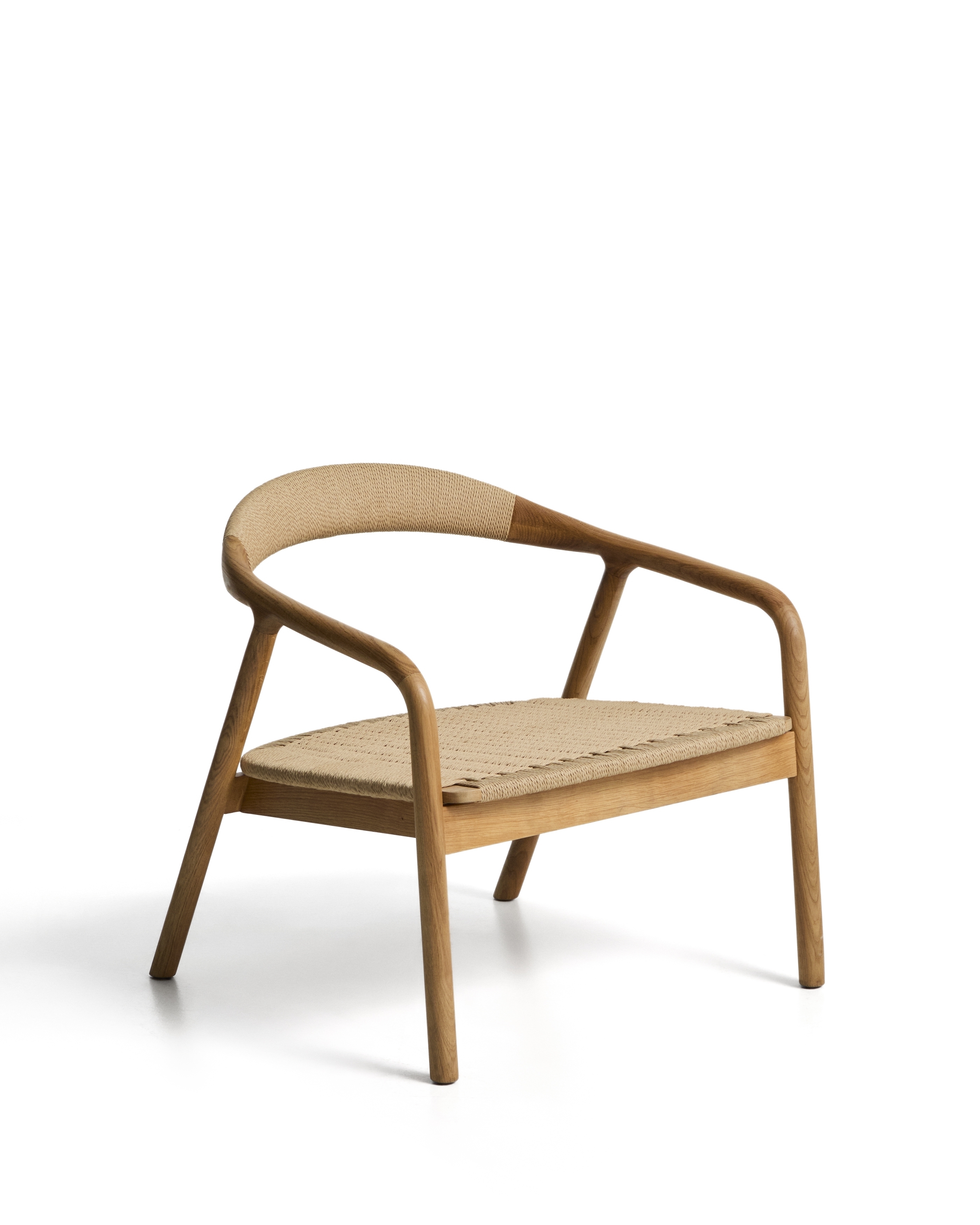 Кресло уличное Derile из дуба с натуральной отделкой и бежевой веревки La Forma 481829