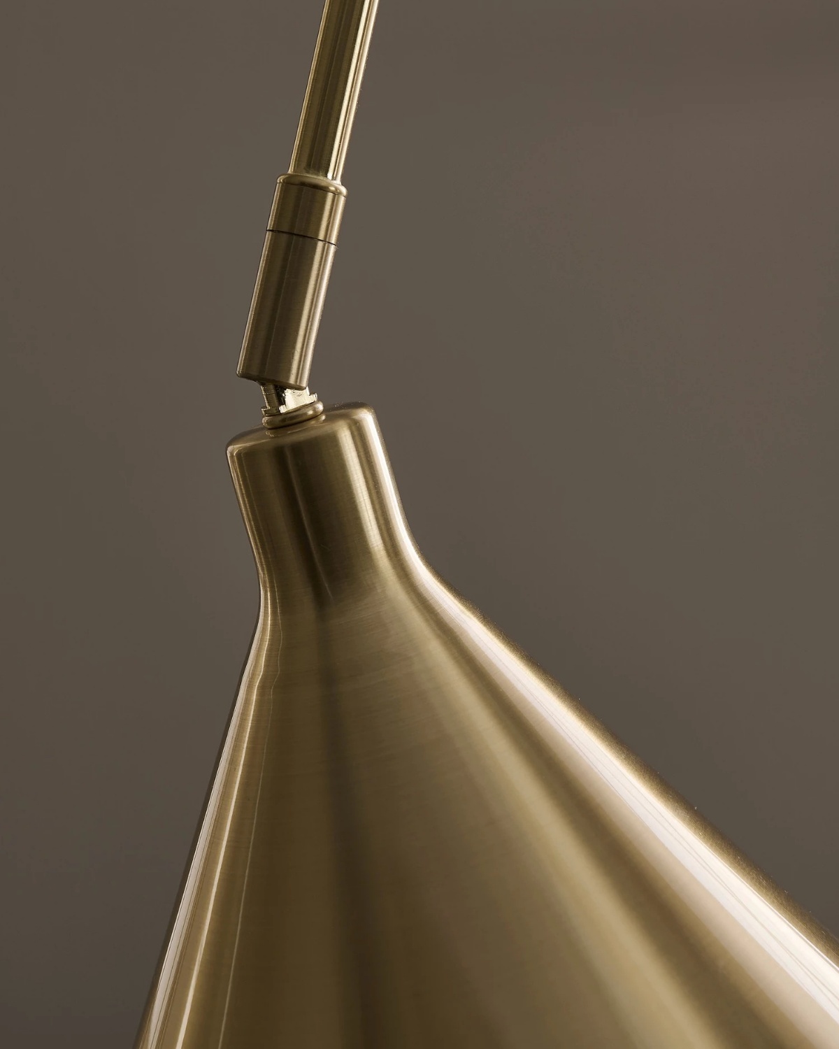 Золотистый настенный светильник Джордан Louvre Home P7855WA