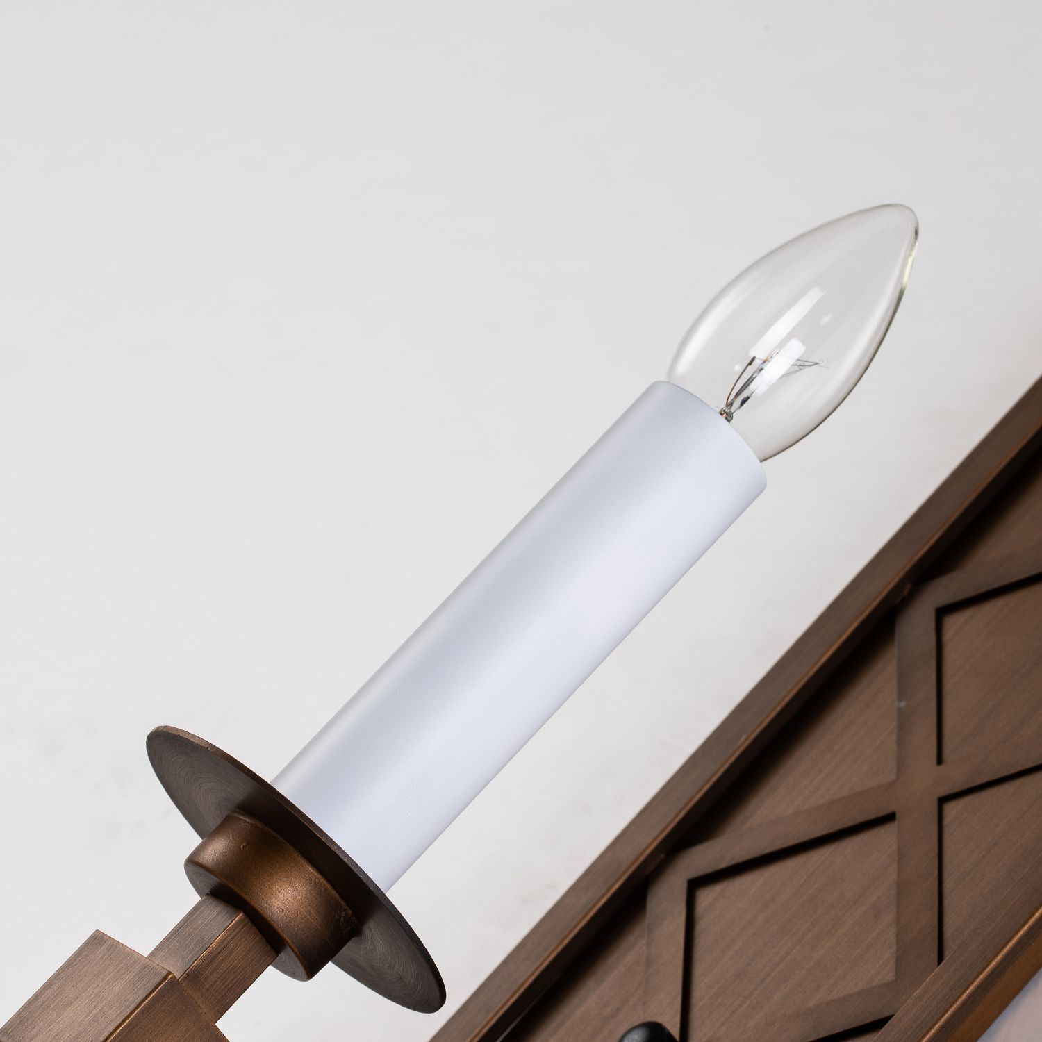 Настенный светильник Favourite 2878-1W