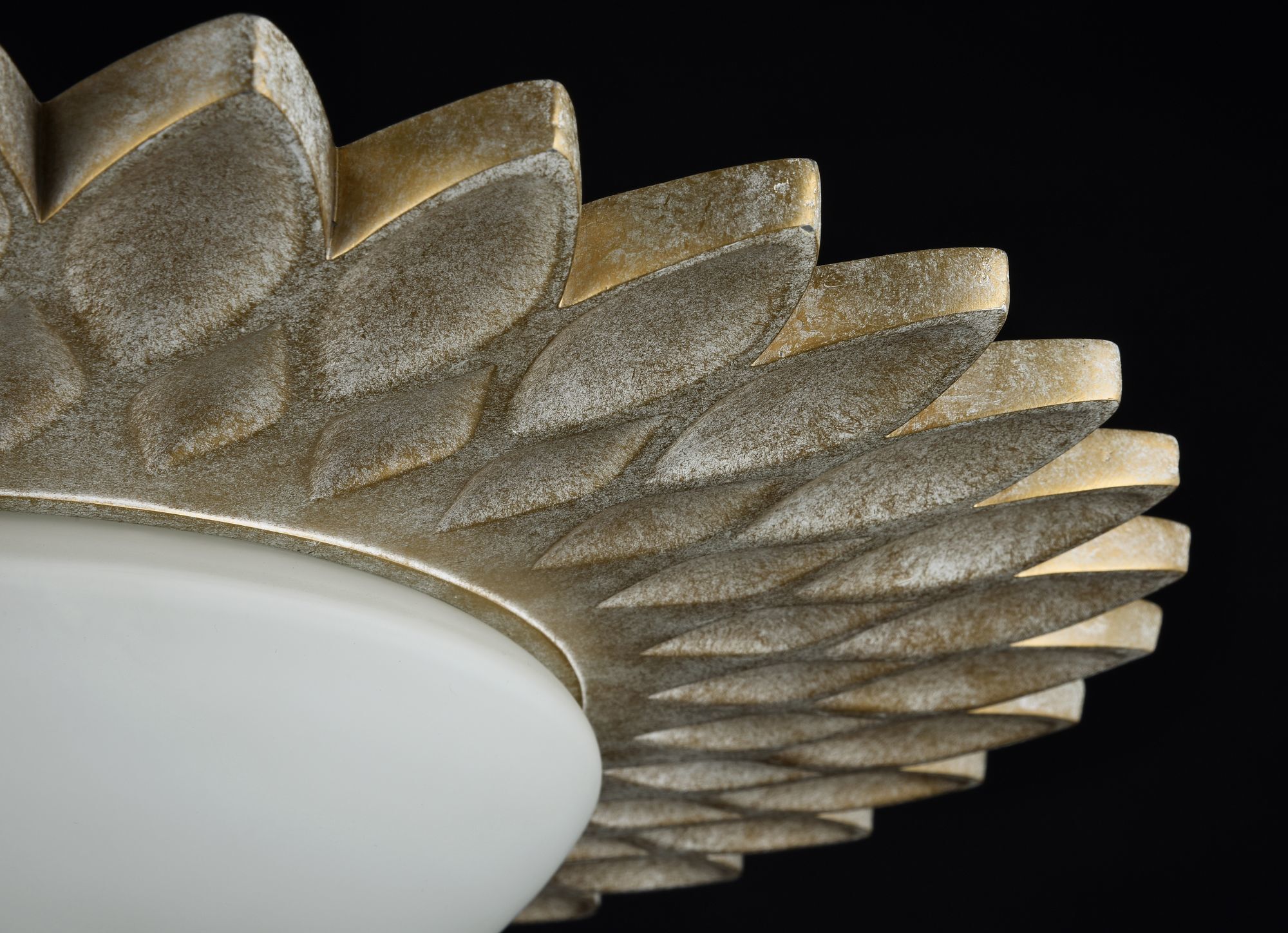 Потолочный светильник Maytoni H301-04-G