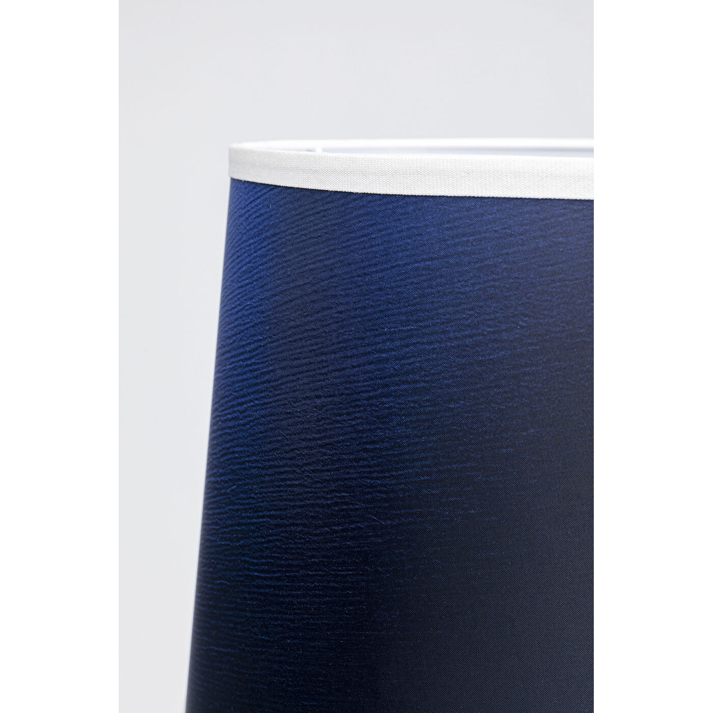 Светильник настольный Two Face 65 см KARE 56127