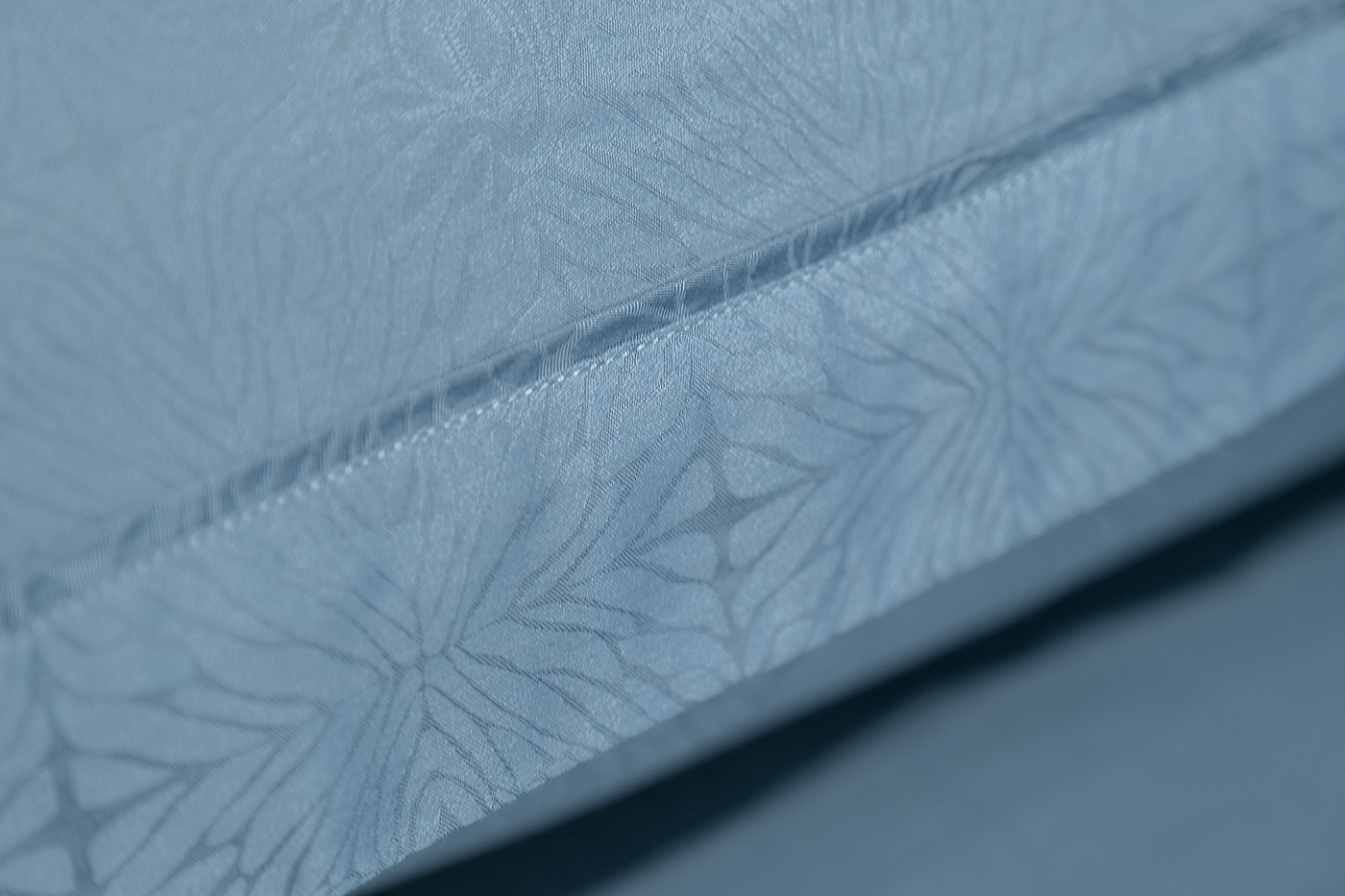 Комплект постельного белья Муар евро бамбук сине-зеленый Garda Decor 180JOD-18011