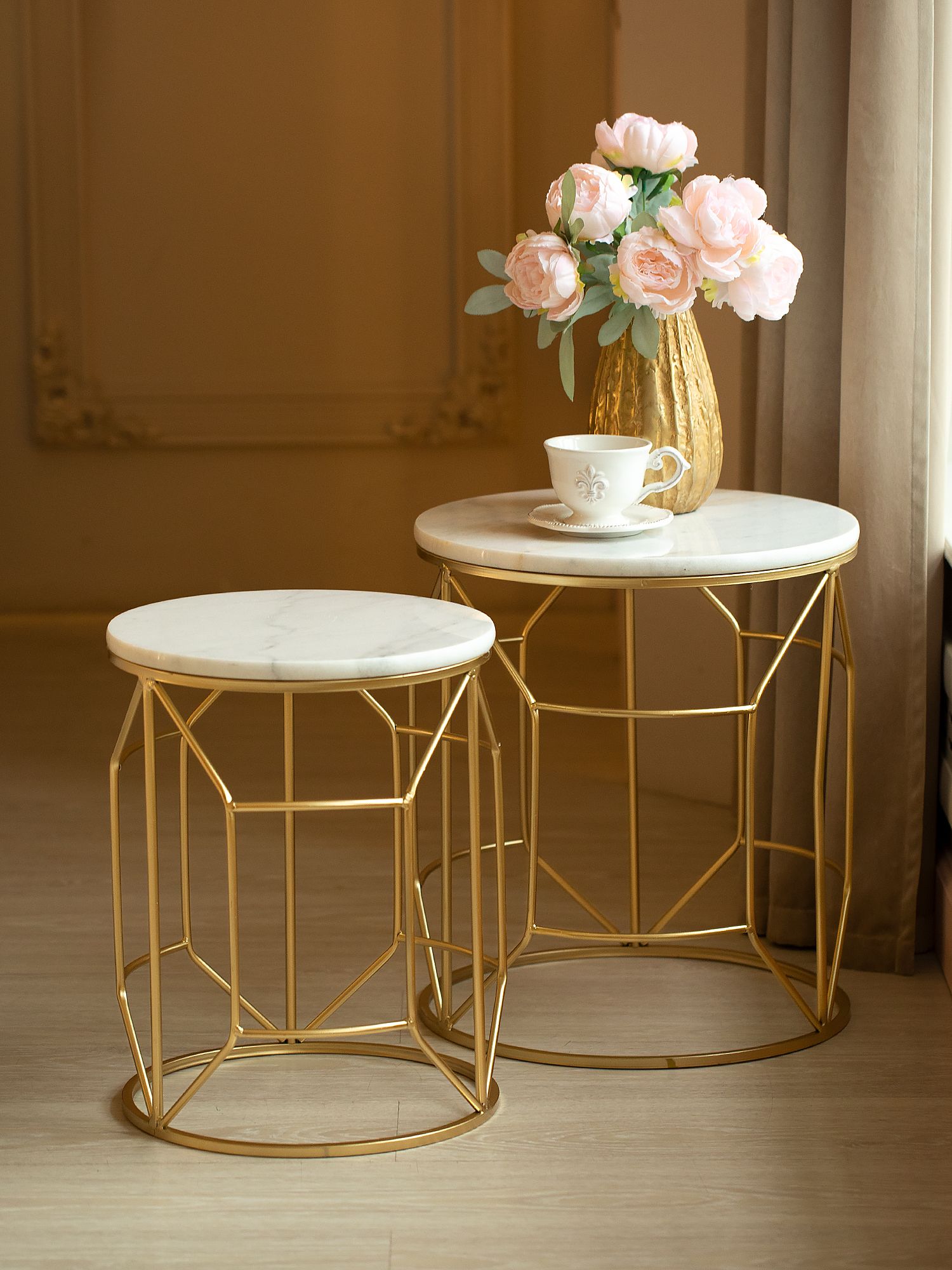 Столики интерьерные с белым мрамором, набор Glasar 54-005/004