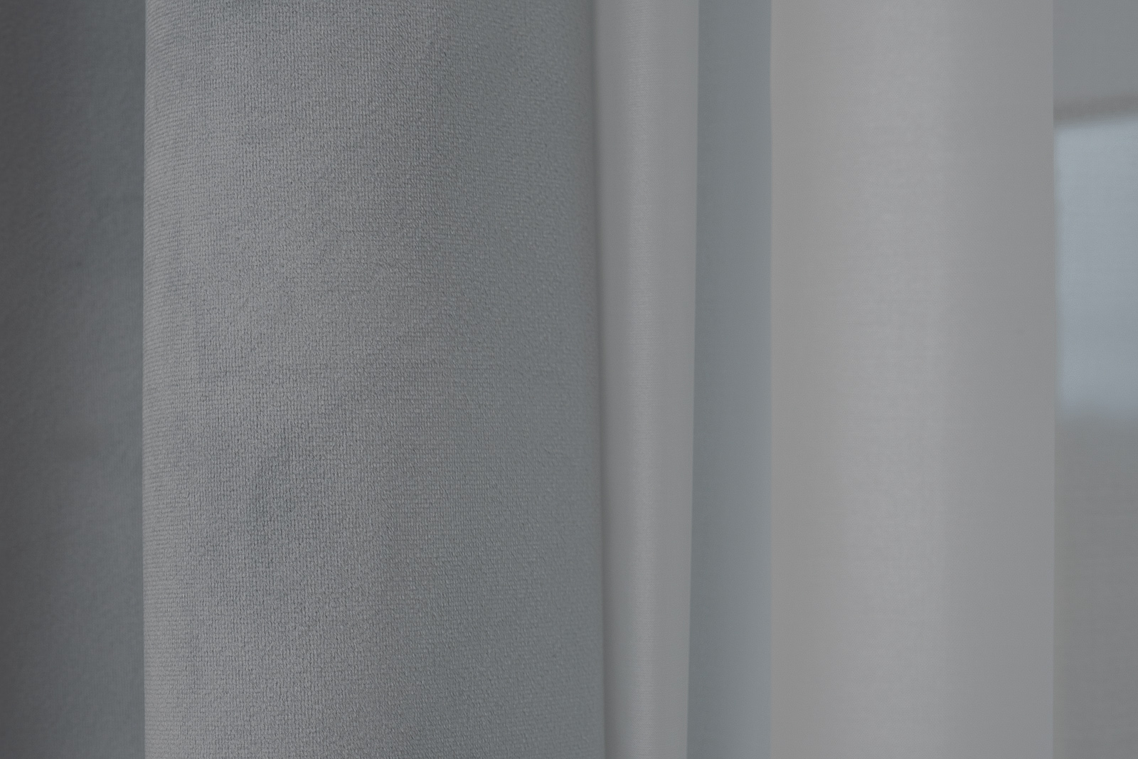 Портьера Silkу 30 голубая димаут 275*260 Garda Decor 121GD-00030