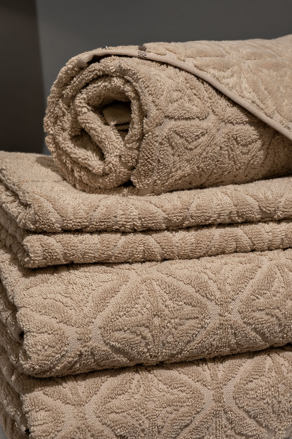 Полотенце "Ариане" 70*140 жемчужное Garda Decor 119VAL-ATL70140-POL ZHE