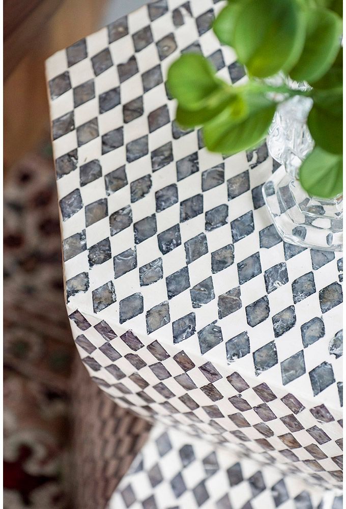 Столик акцентный с отделкой раковинами устриц Glasar 48742