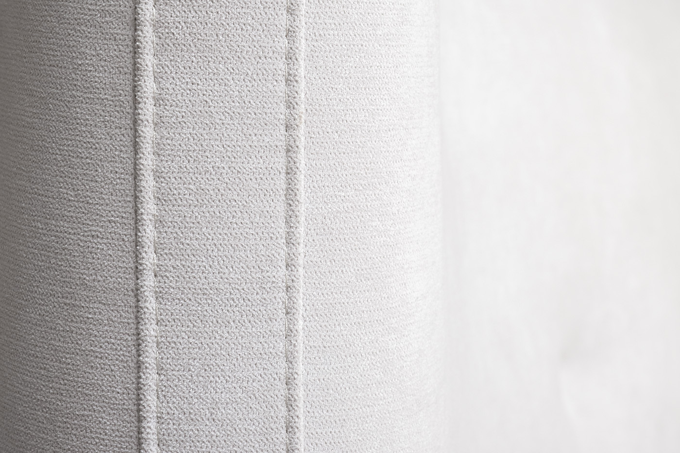 Кровать Como с подъемным механизмом шенилл белый Garda Decor COMO3К-180М-MISS01