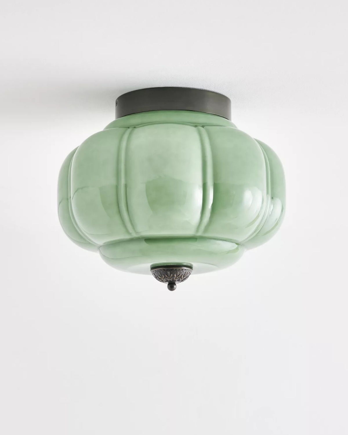 Чёрный светильник Элаиза с зелёным плафоном Louvre Home LFM150825SWL