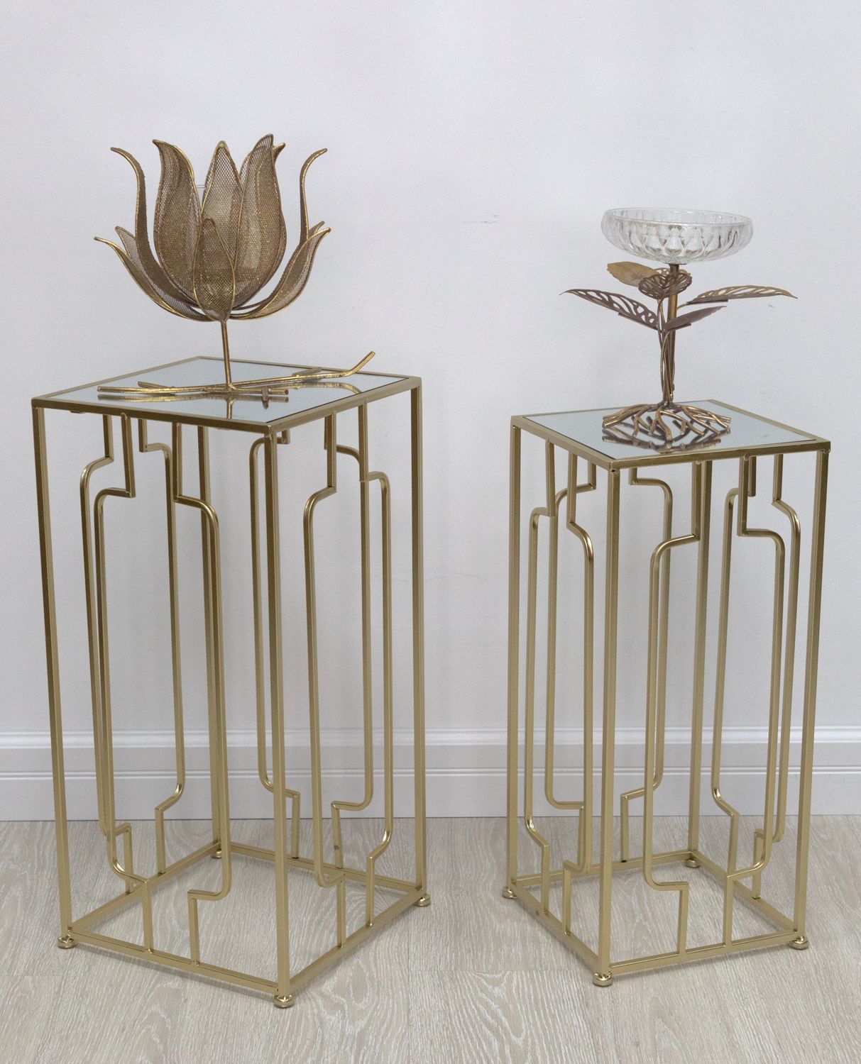 Столик интерьерный с зеркальной столешницей Glasar 54-224