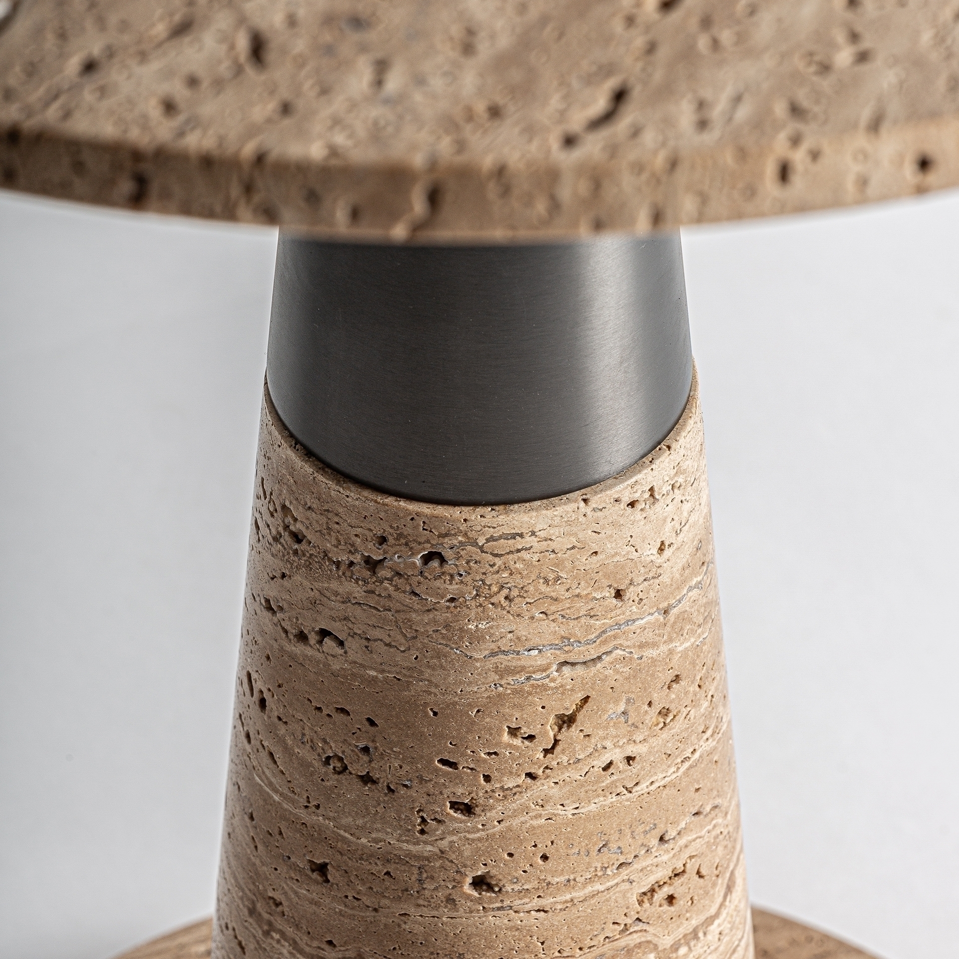 Журнальный столик RUST из травертина Vical