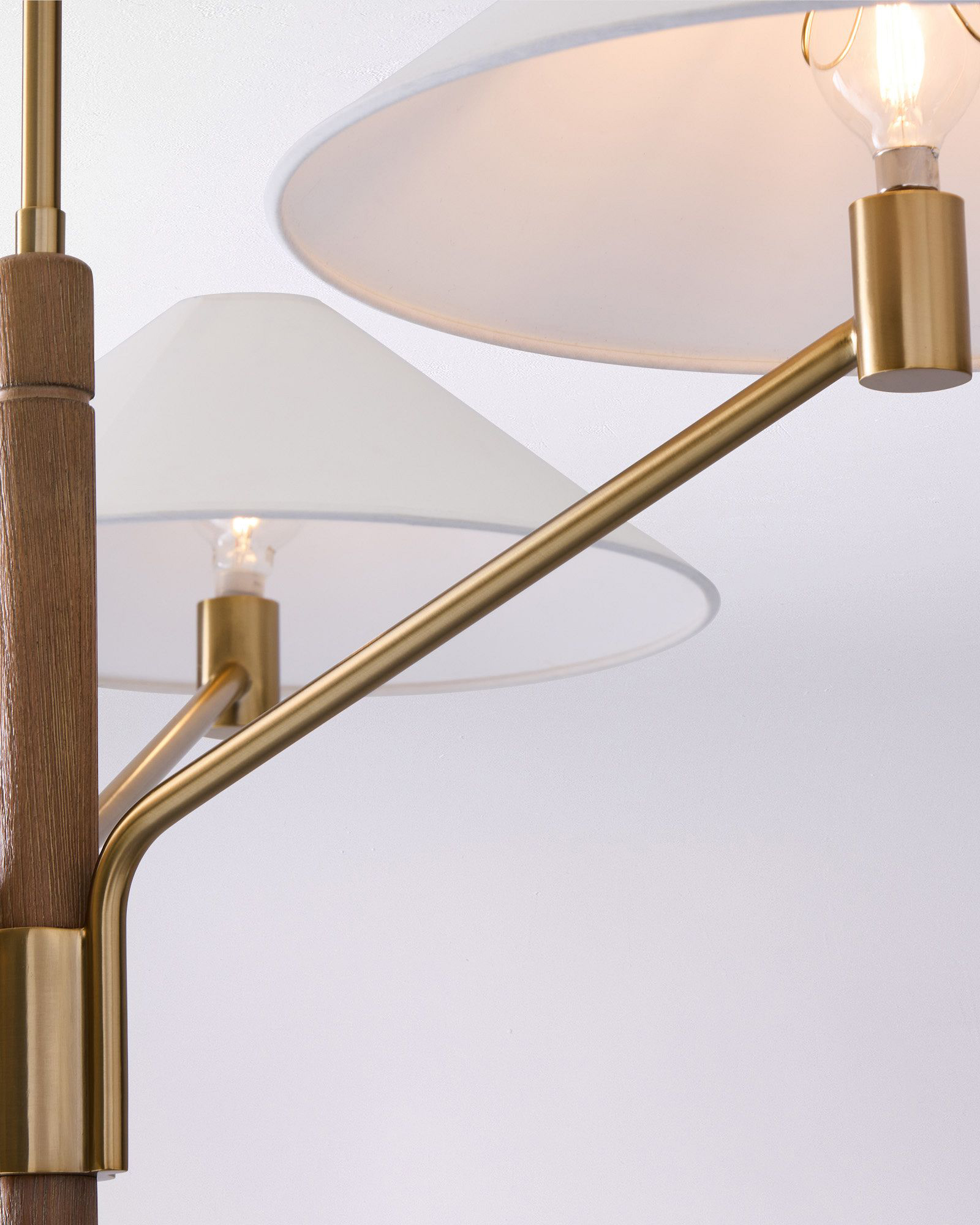 Люстра с тремя лампами Валуа Louvre Home LHLCH340324SWL