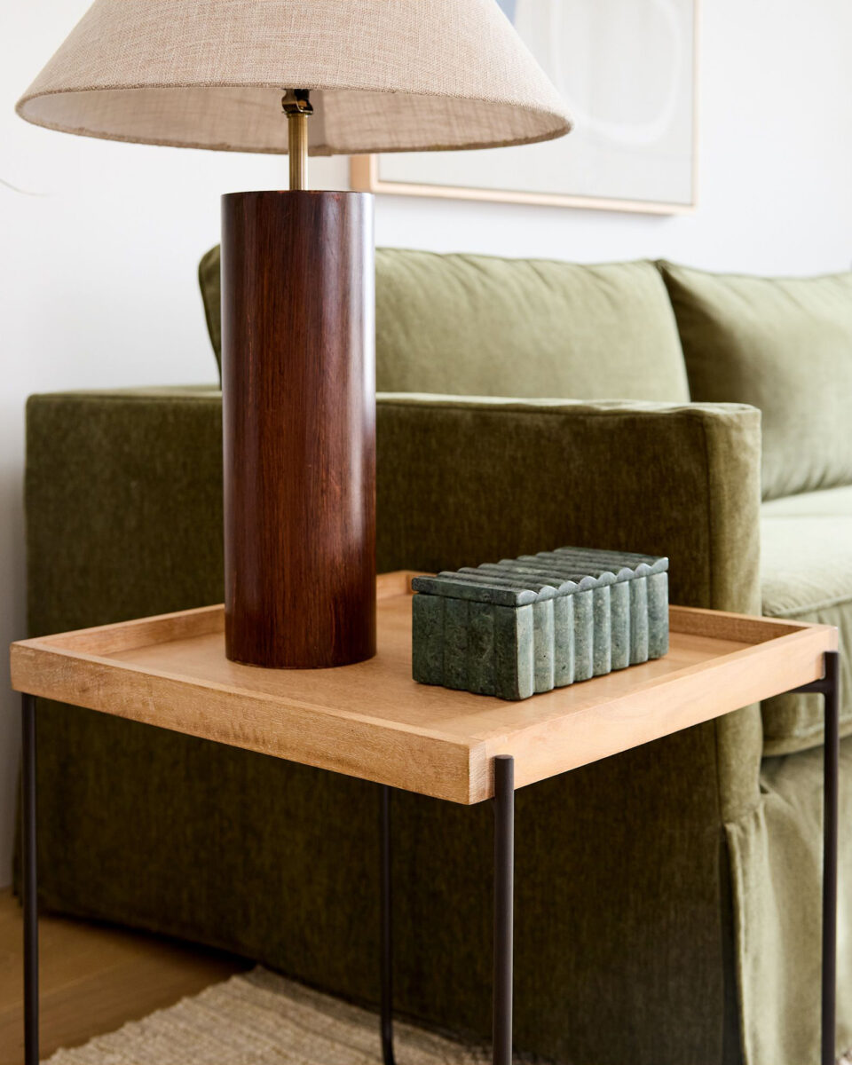 Приставной столик Рентон Louvre Home LHFST041123SH