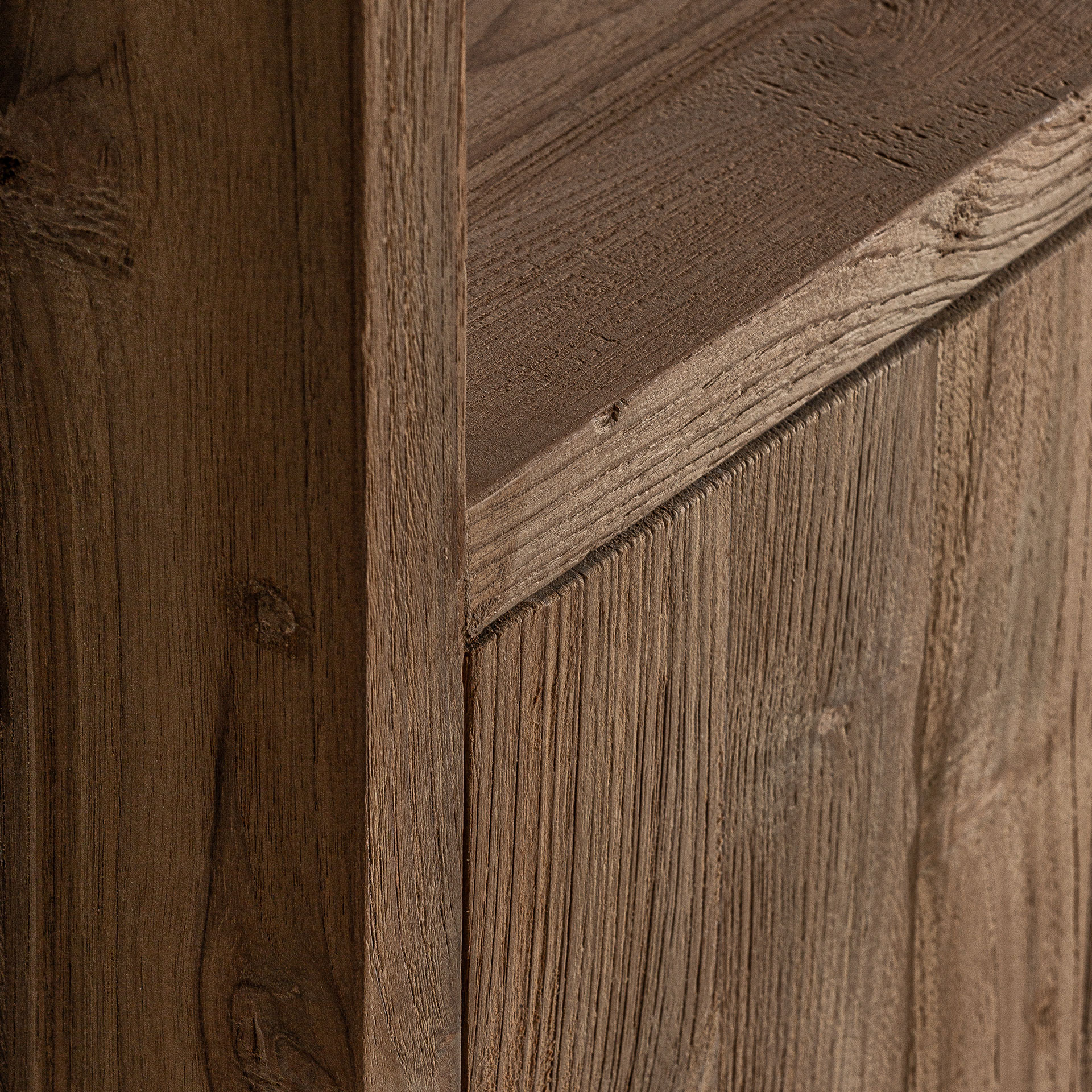 Стеллаж Louhans Vical