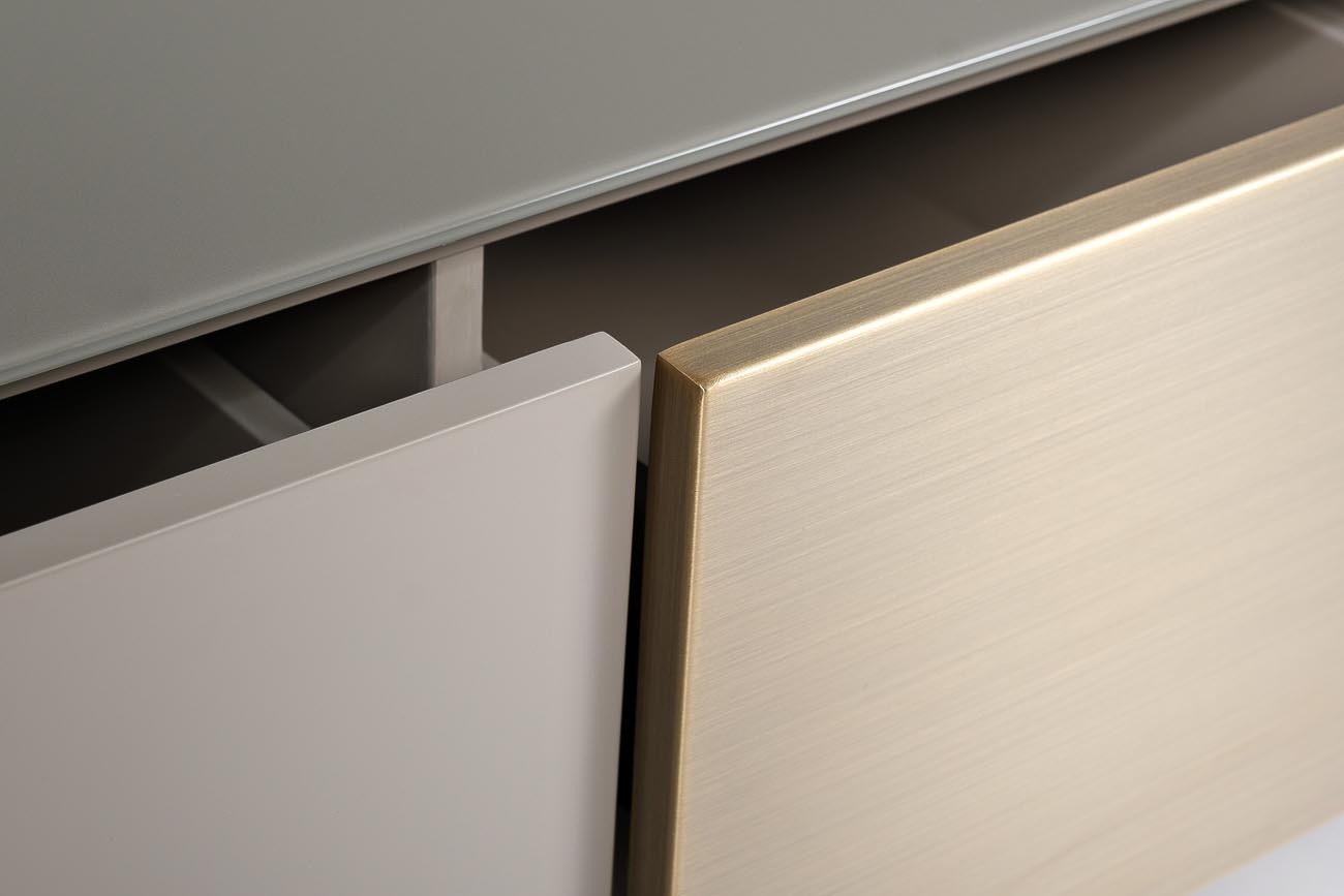 Тумба под телевизор Space с выдвижными ящиками Garda Decor 58DB-TV14803S