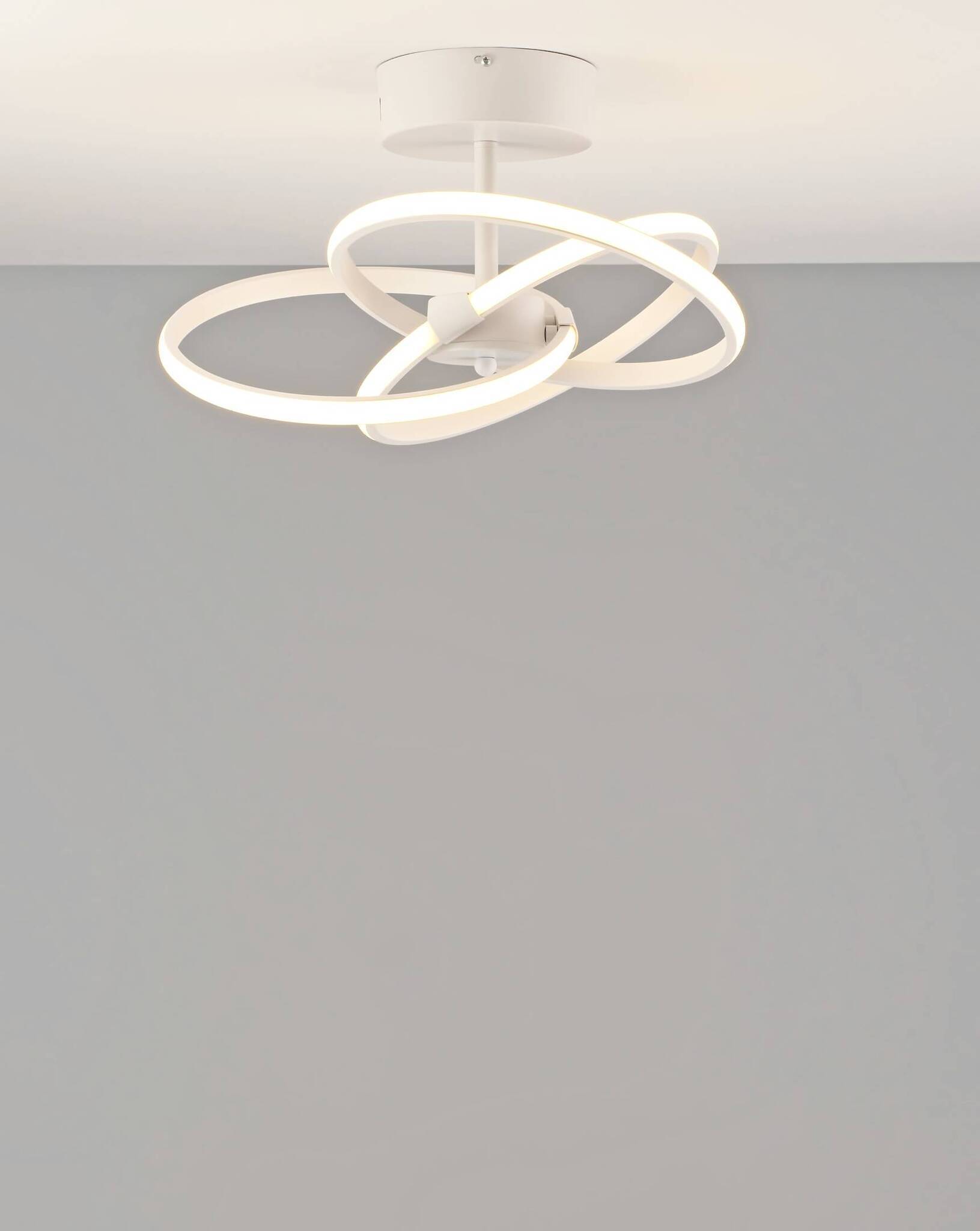 Светодиодная потолочная люстра с пультом Moderli V2810-CL Victory LED 96W