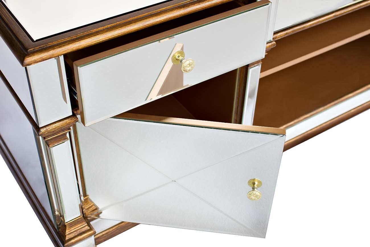 Тумба под телевизор с зеркальным фасадом Garda Decor KFC1153E7