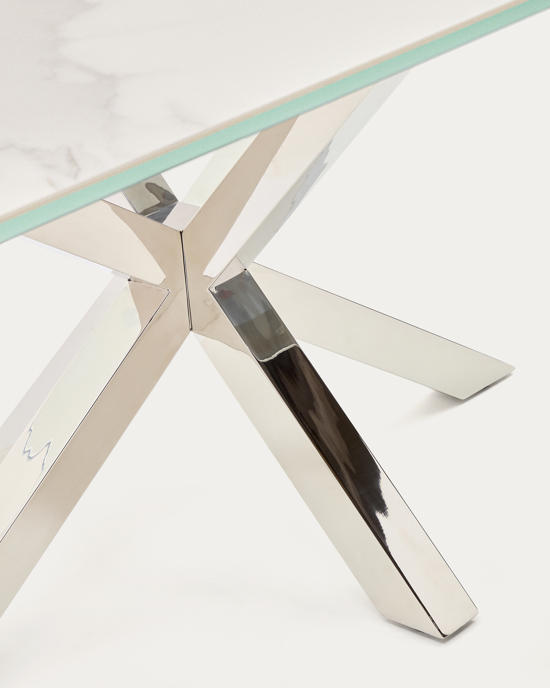 Стол Argo из белого фарфора Kalos с ножками из нержавеющей стали, 160 x 90 La Forma (ex Julia Grup)