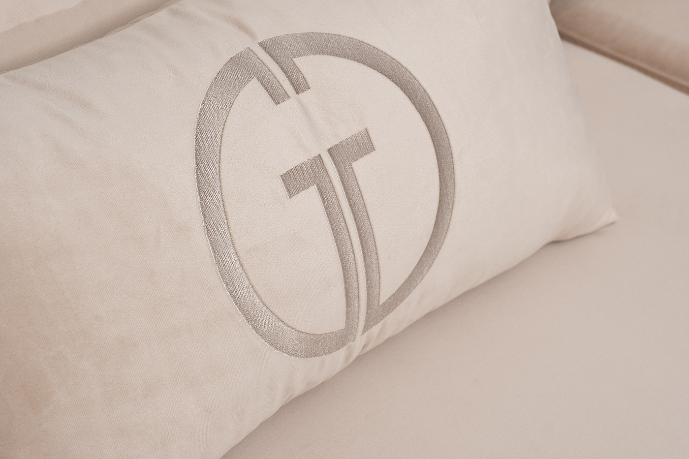 Диван Palazzo трехместный раскладной бежевый Garda Decor PALAZZO-240M-ROM07