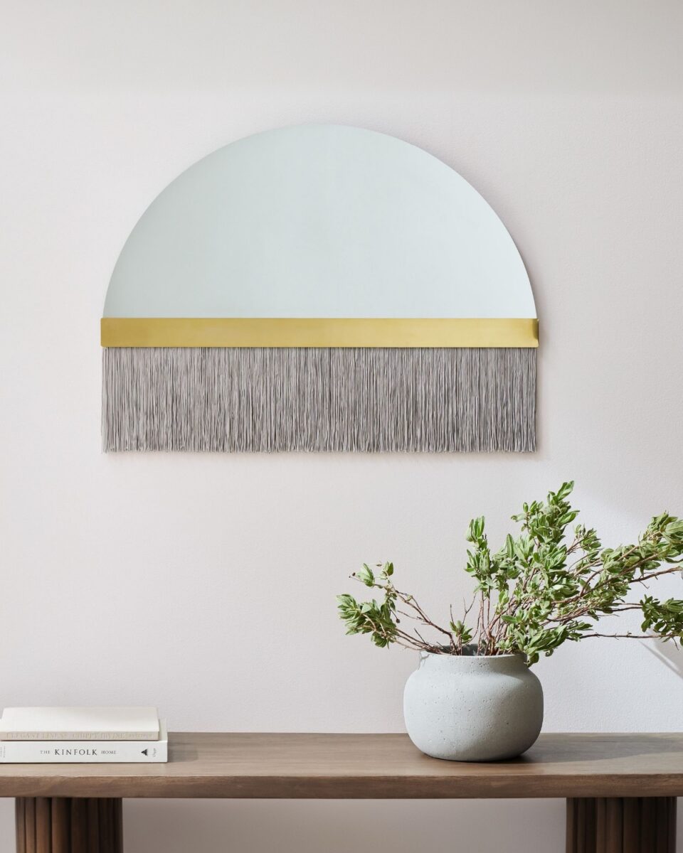 Декоративное зеркало Арья с серой бахрамой Louvre Home DWM160824PND