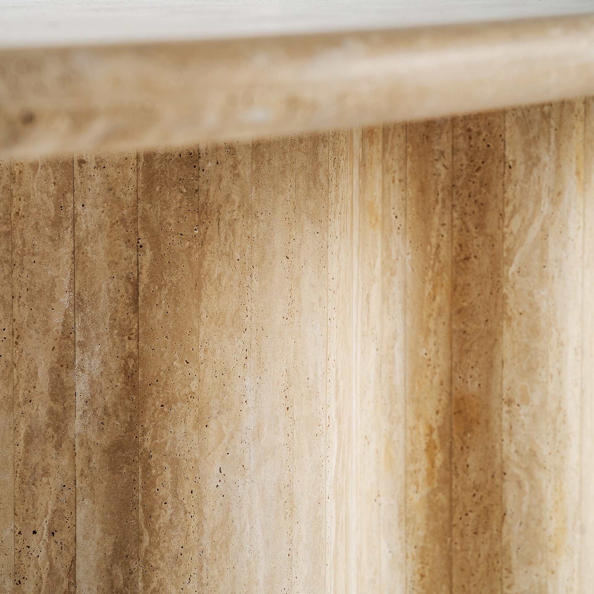 Обеденный стол THIENNES 220x100 из травертина Vical