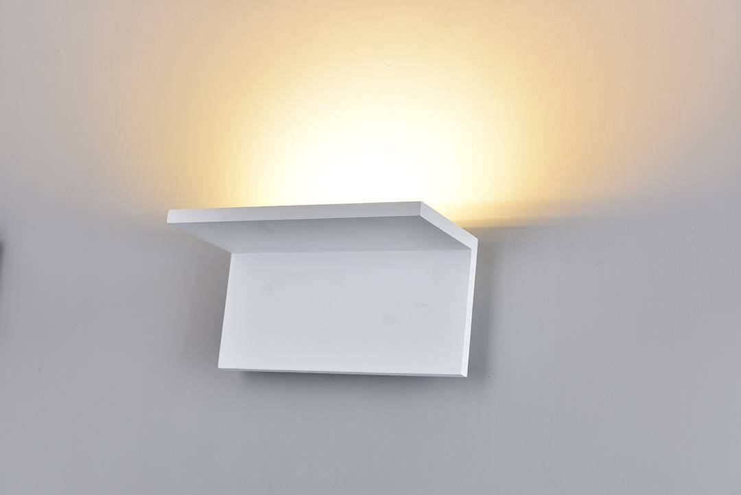 Светильник настенный DesignLed GW-6817-12-WH-WW