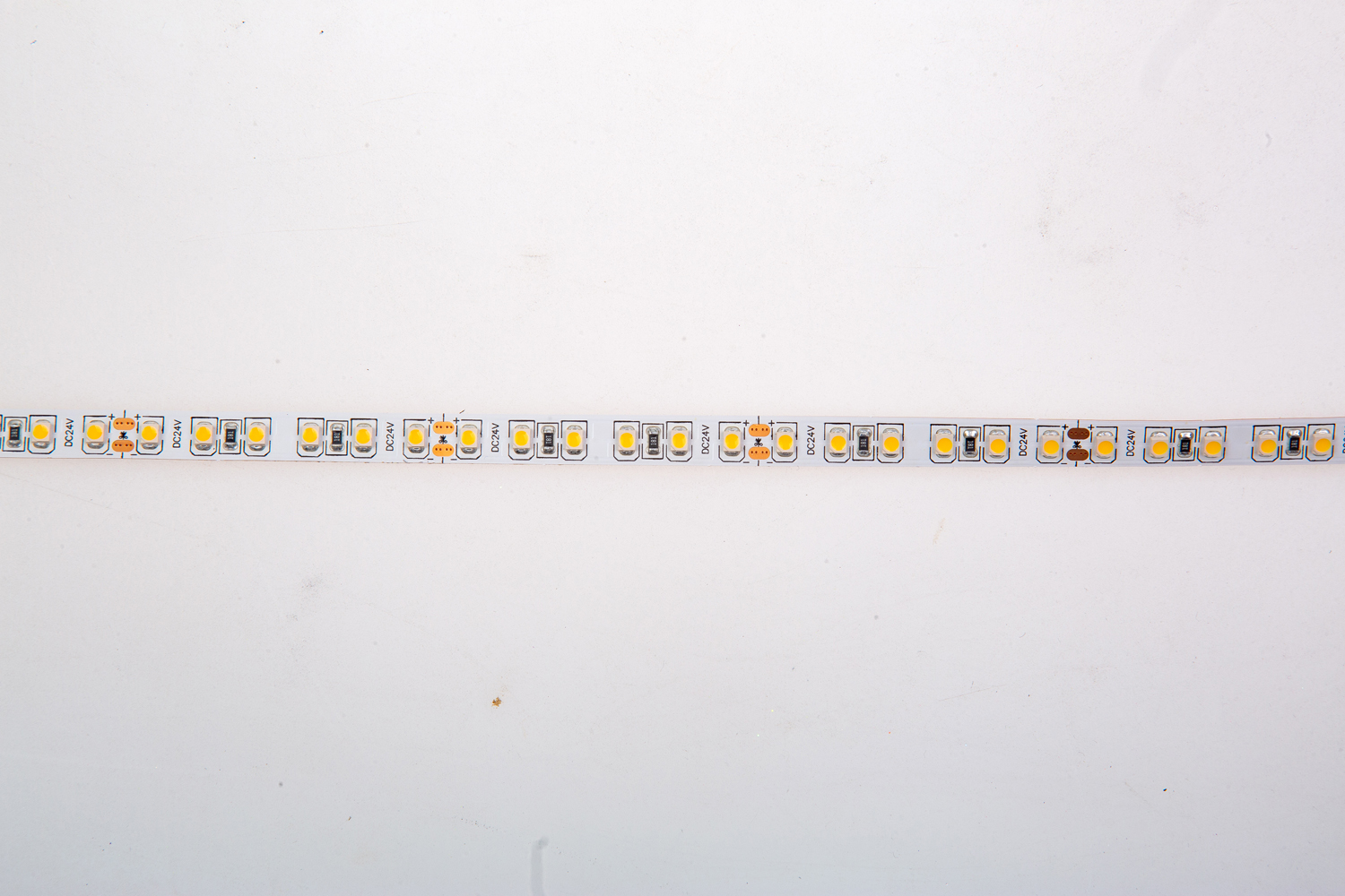 Светодиодная лента Donolux DN18381NWRA95