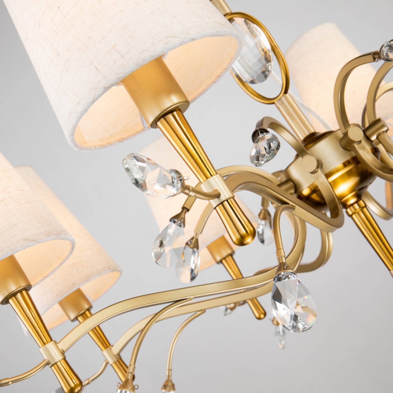 Люстра Favourite 2703-8P