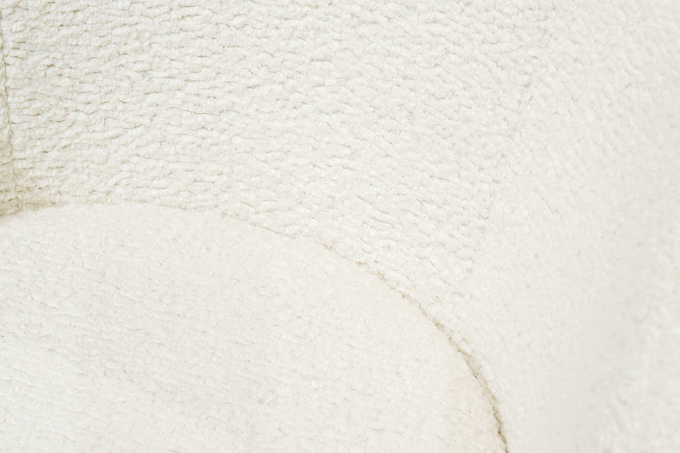 Кресло Napoli вращающееся кремовое искусственный мех Garda Decor Napoli-4K-КРЕМОВЫЙ-SHEEPSKIN