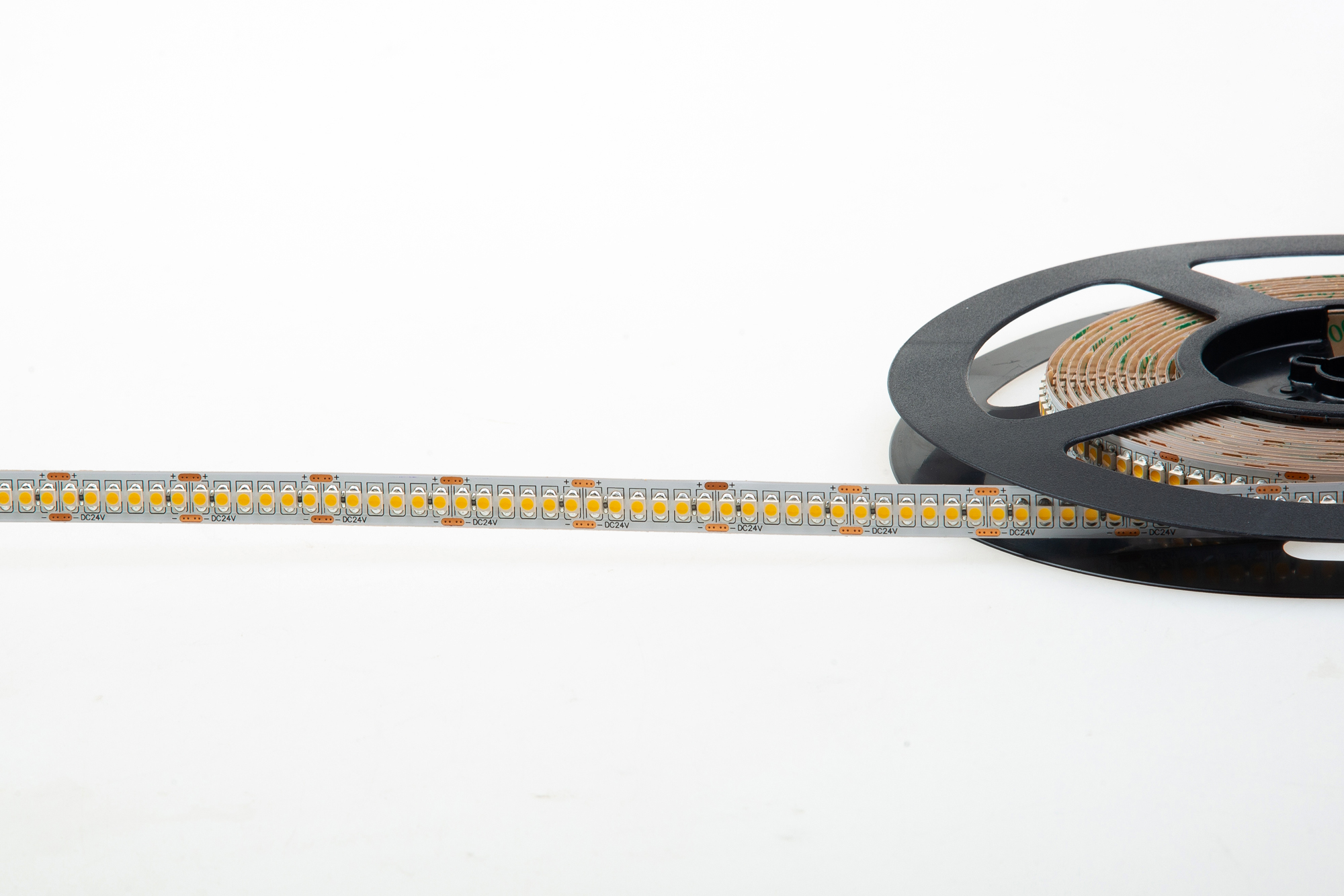 Светодиодная лента Donolux DN18331NWRA95