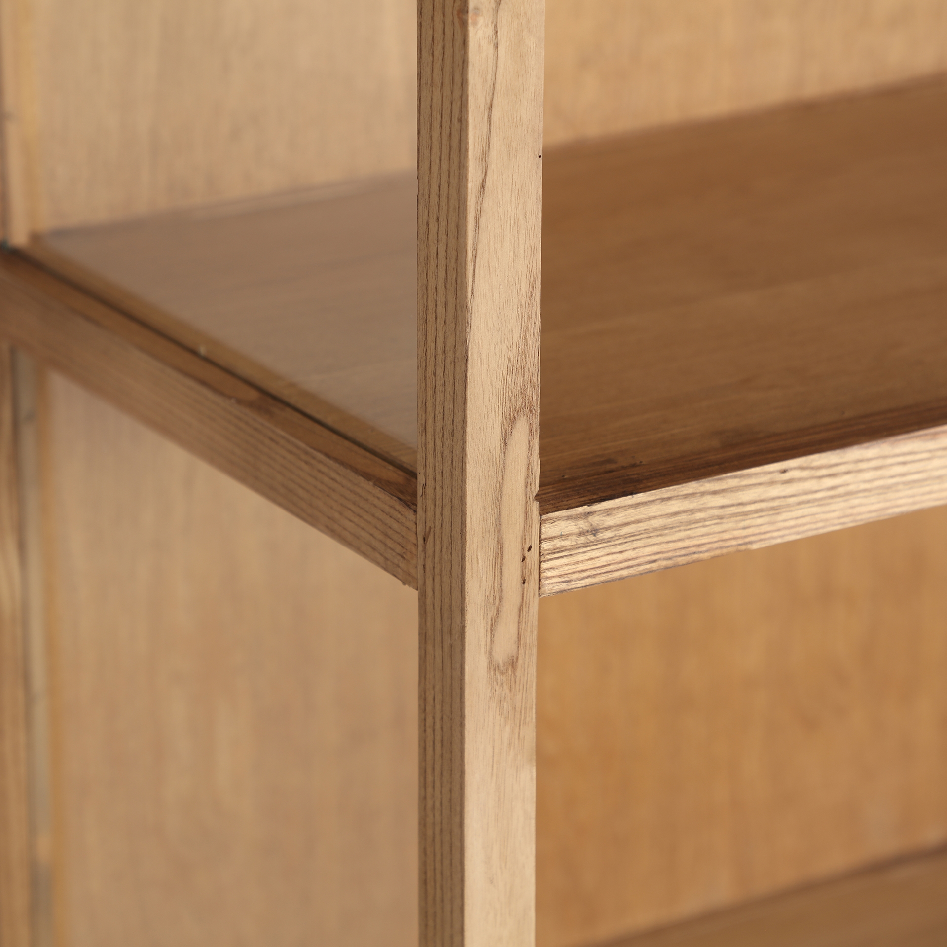 Модульный стеллаж BERN Vical